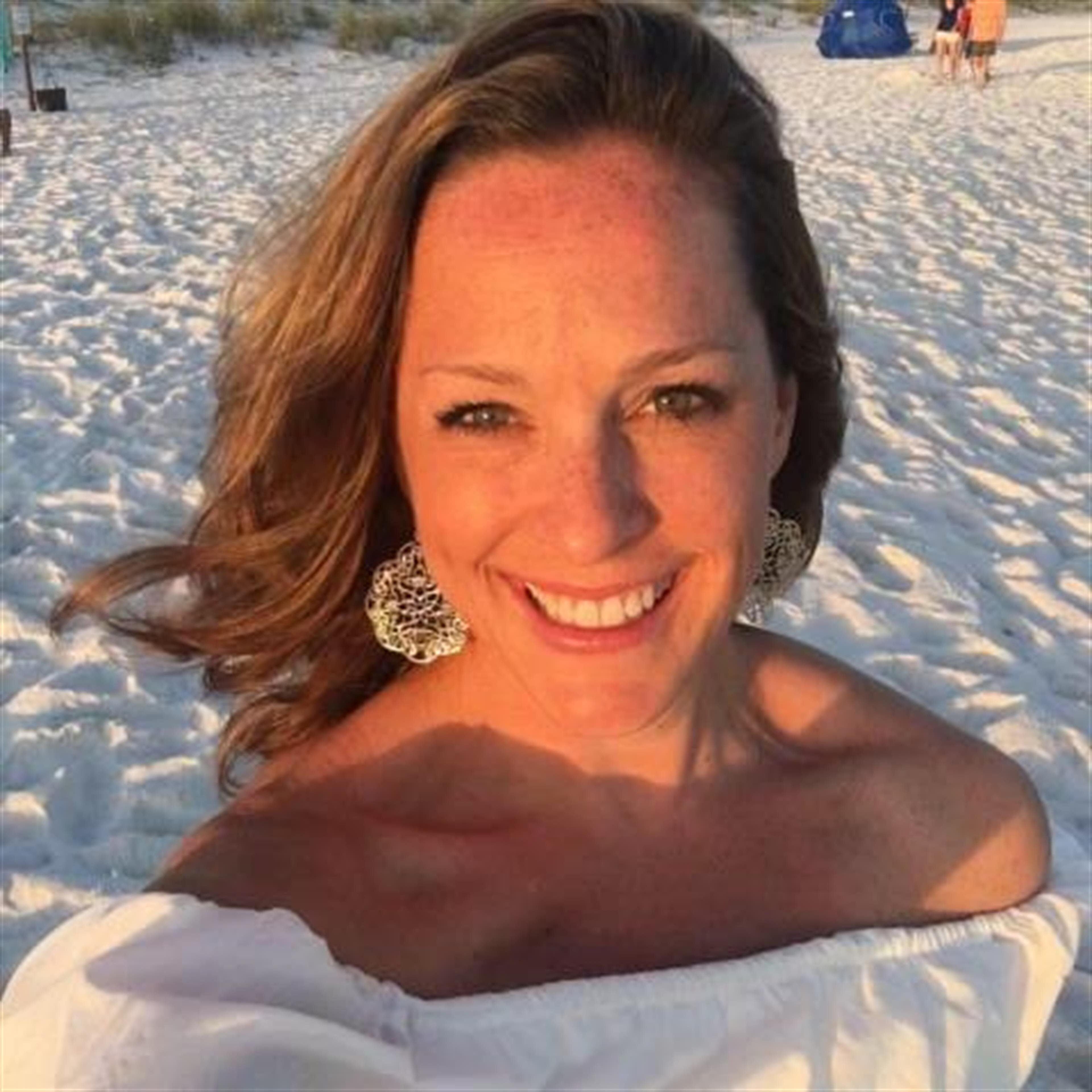 Carrie Thum McKnight