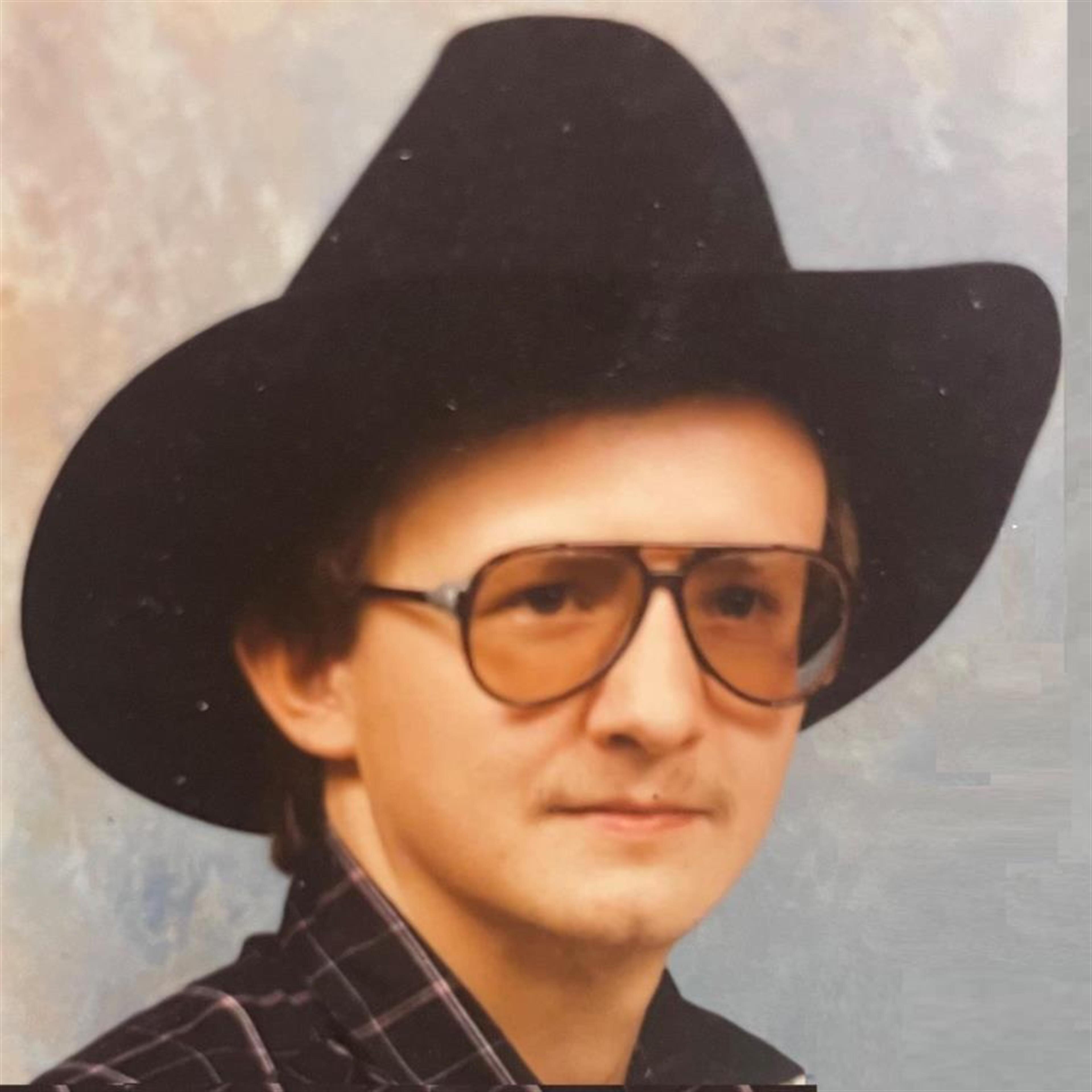 Blade Cash Barker