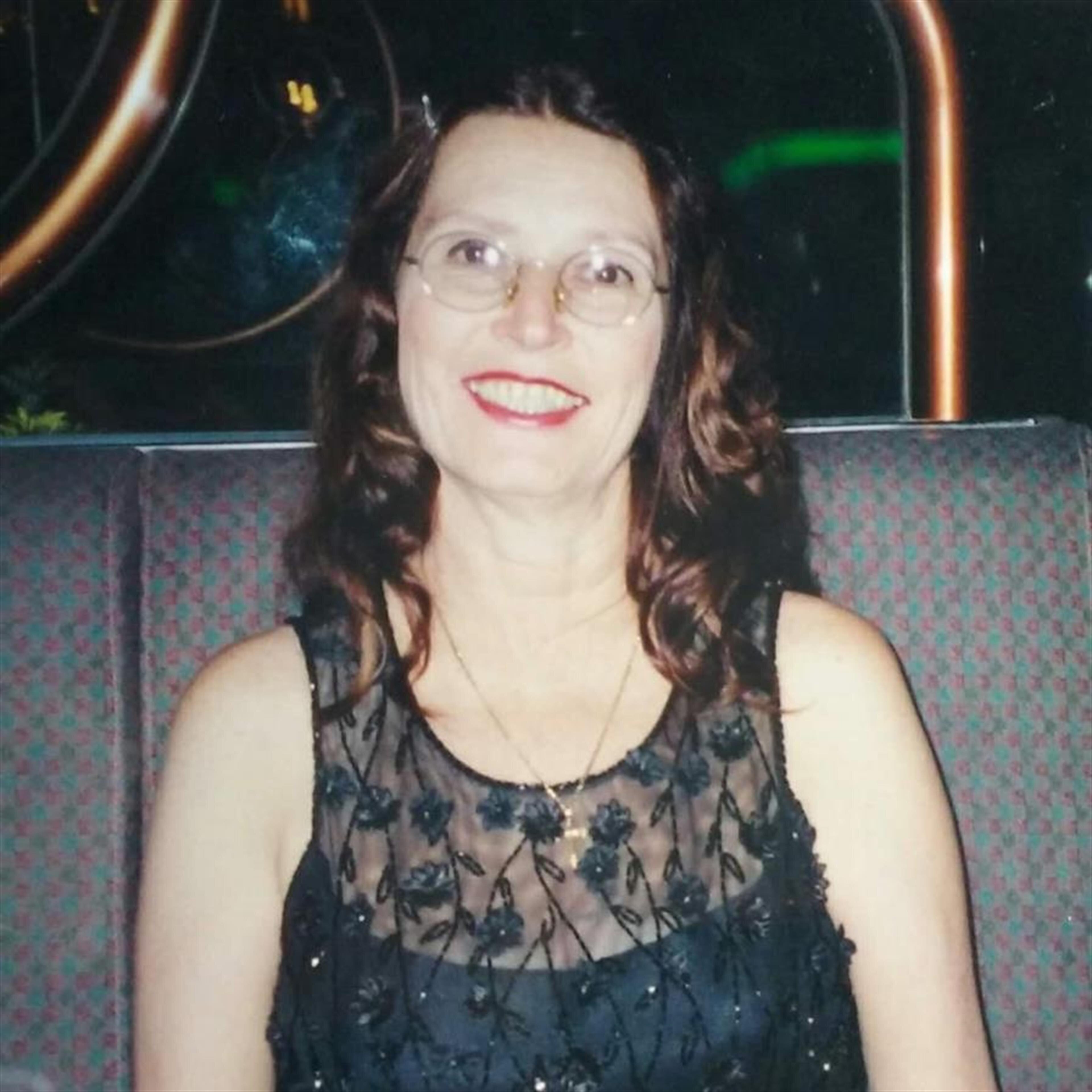 Linda Lee Price