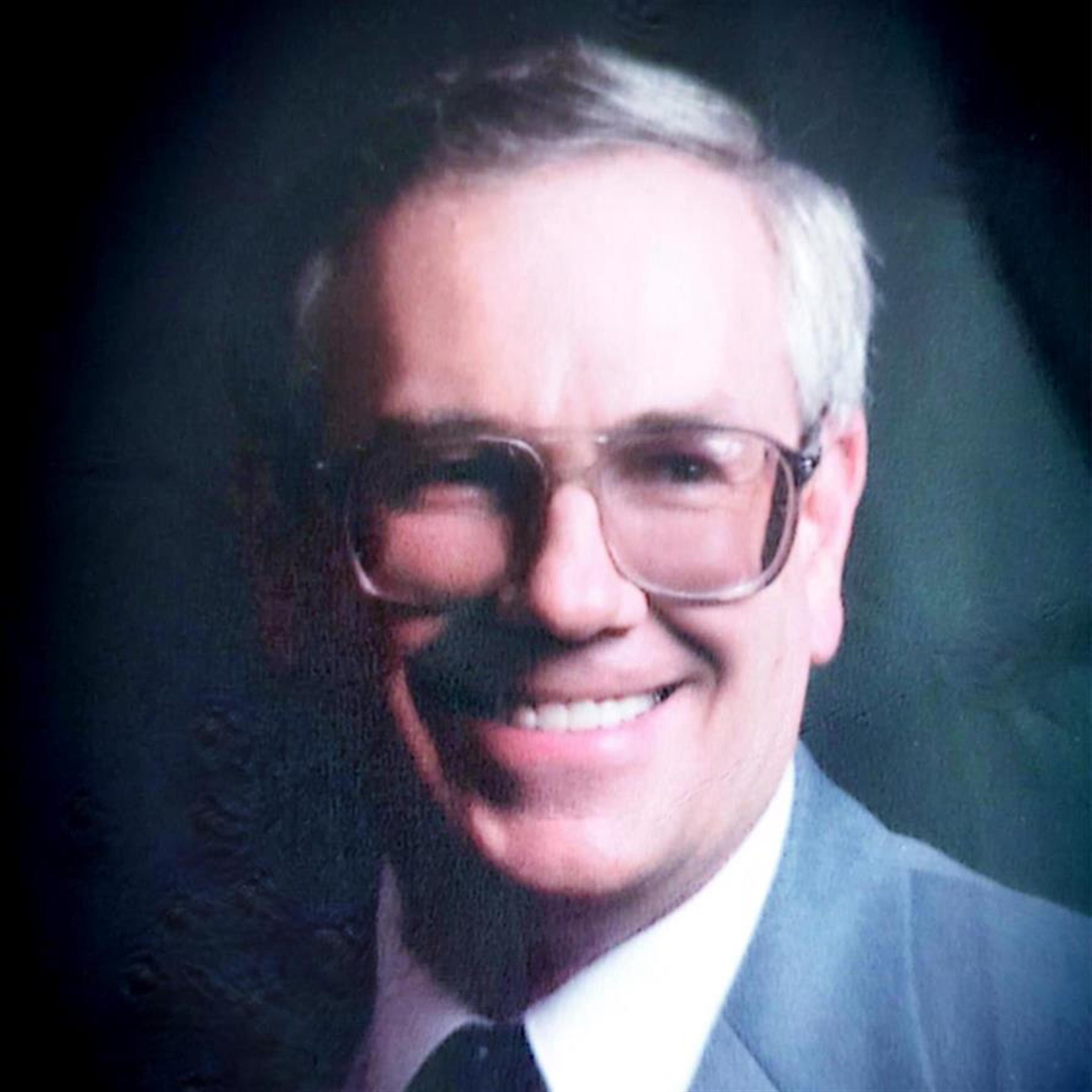Carl Ray Lewis Sr.