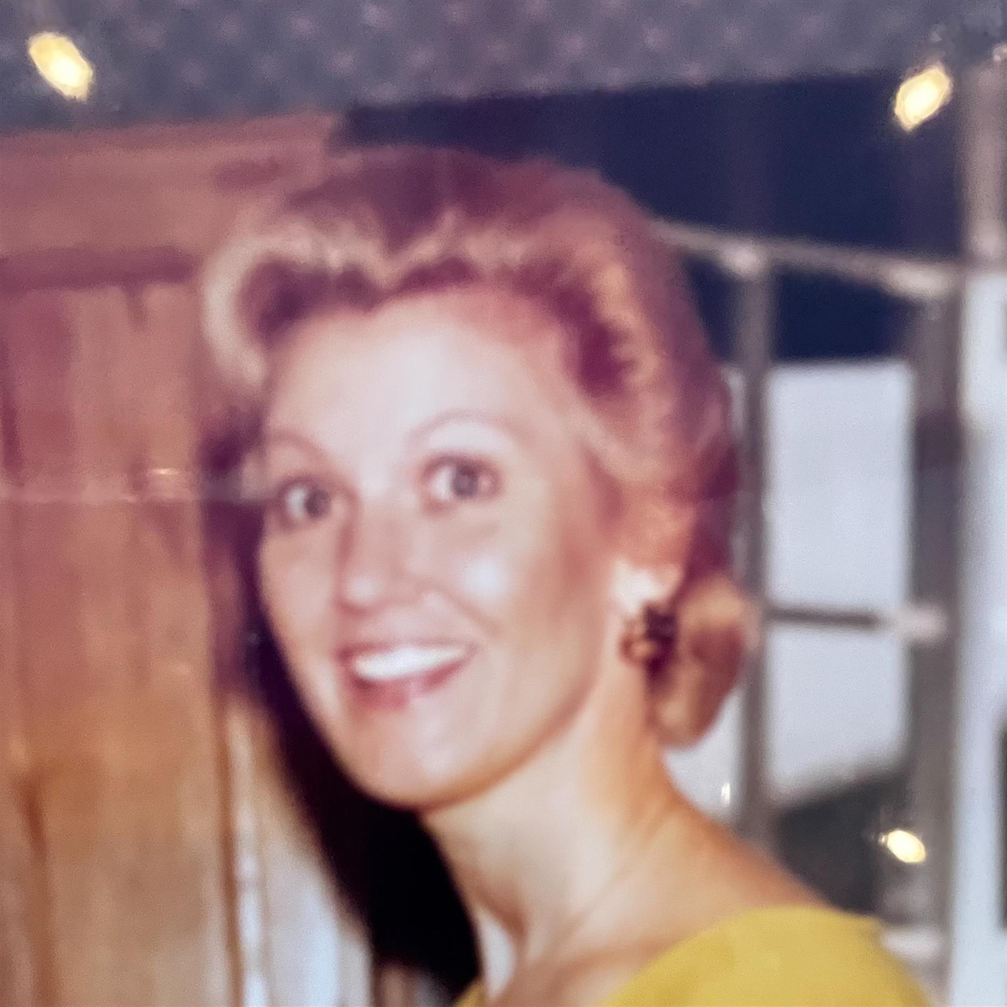 Carole Lohr Edwards