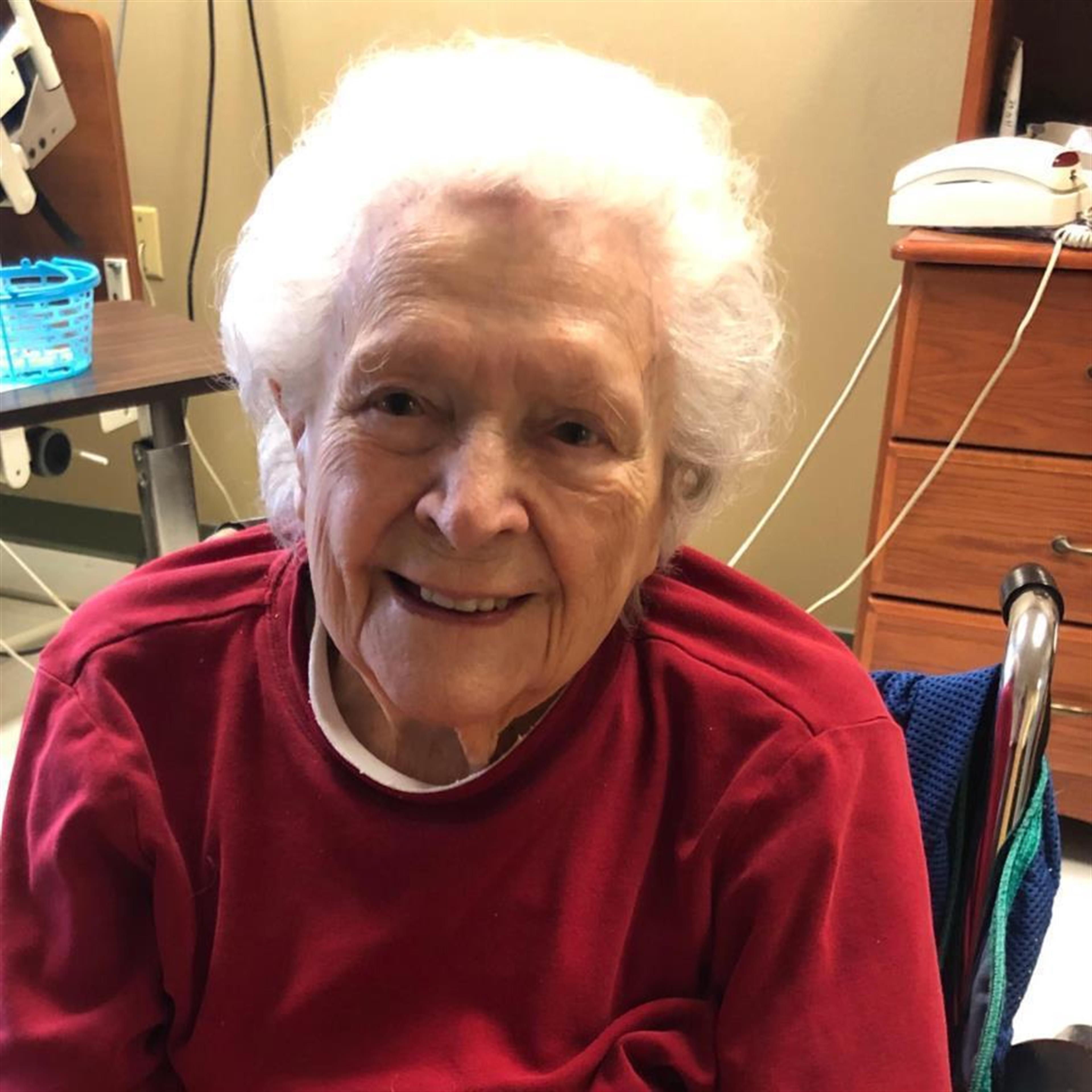 Eva Margaret Voris (Bolivar)