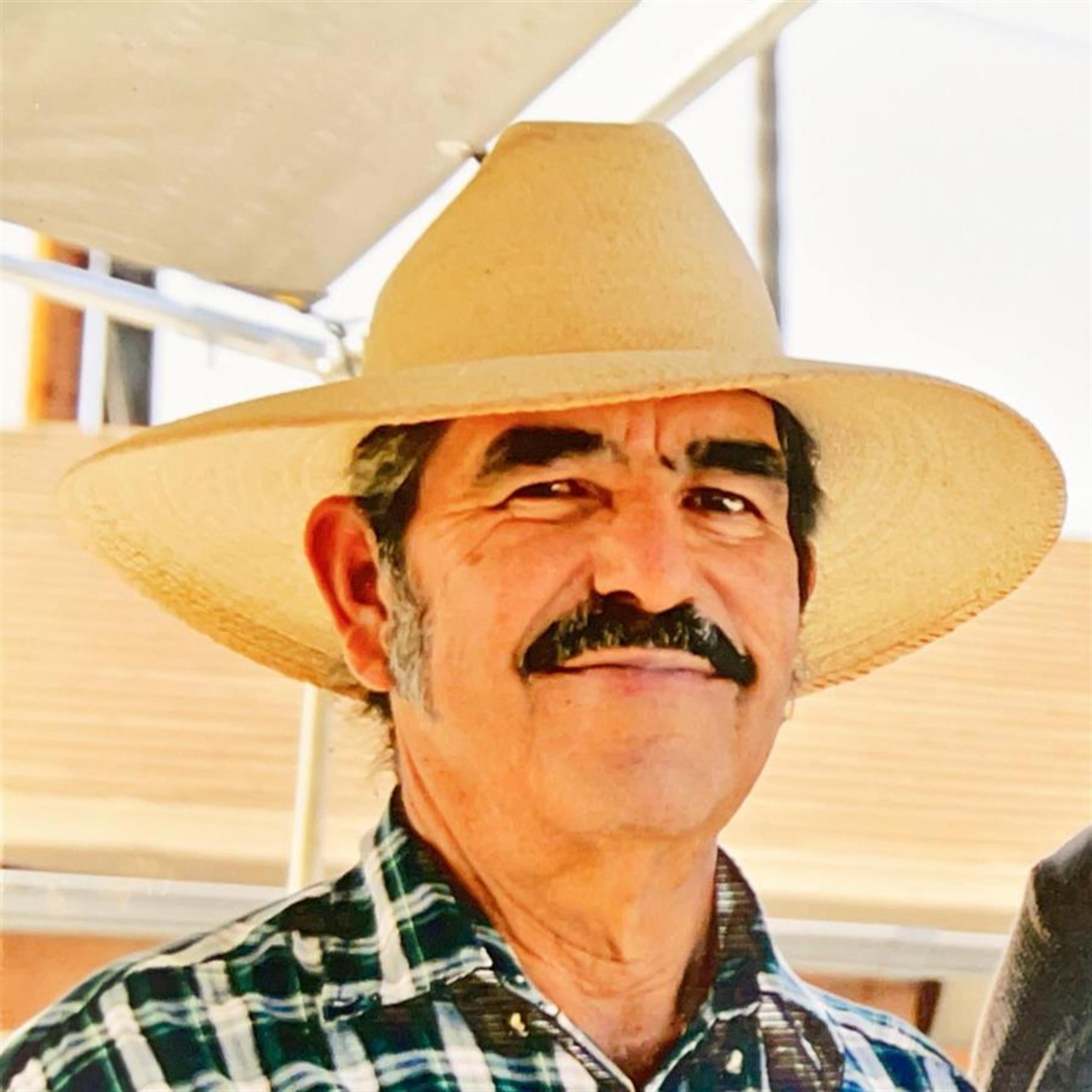 Salvador Naranjo's obituary picture