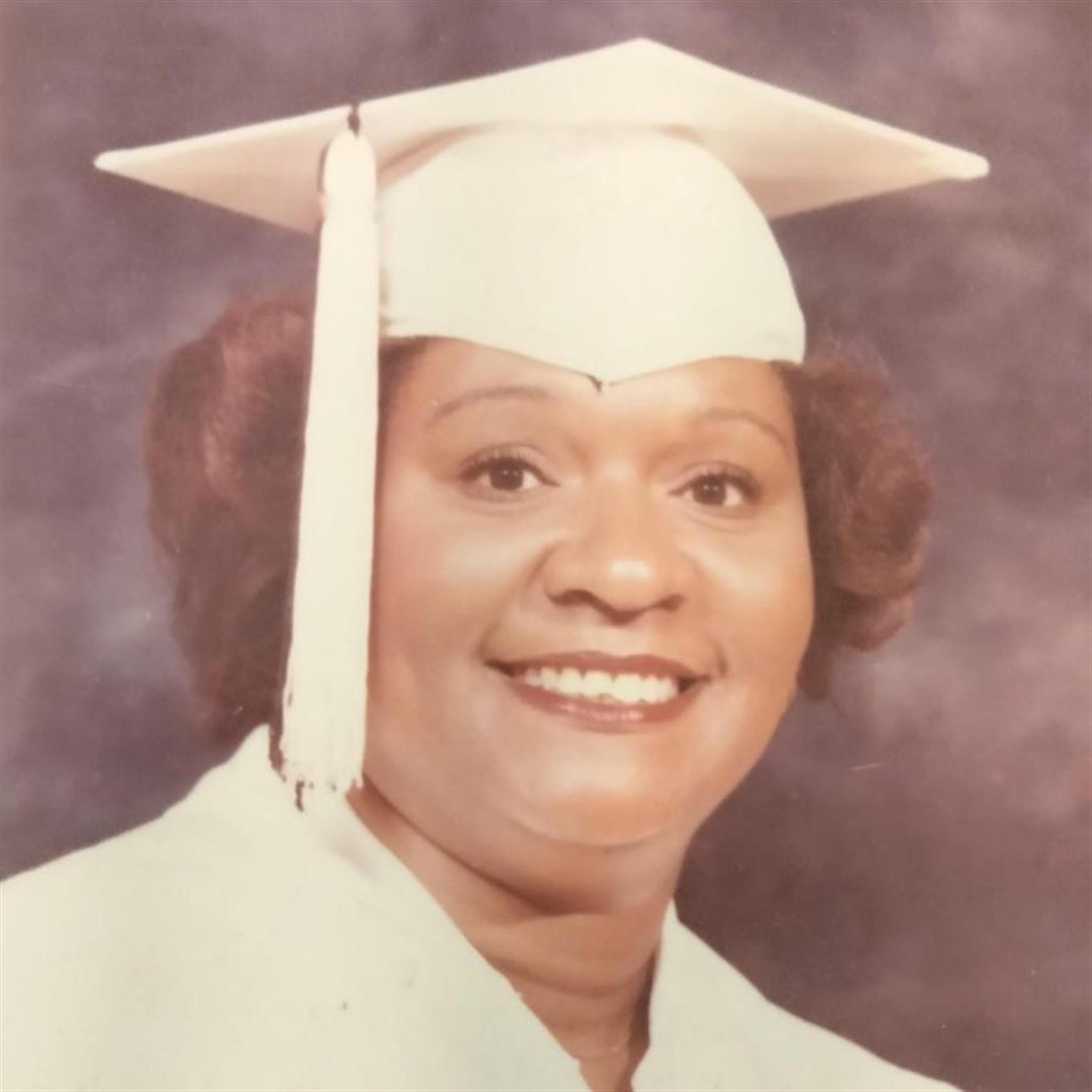 Ms. Thelma Tingle Daniels' obituary picture