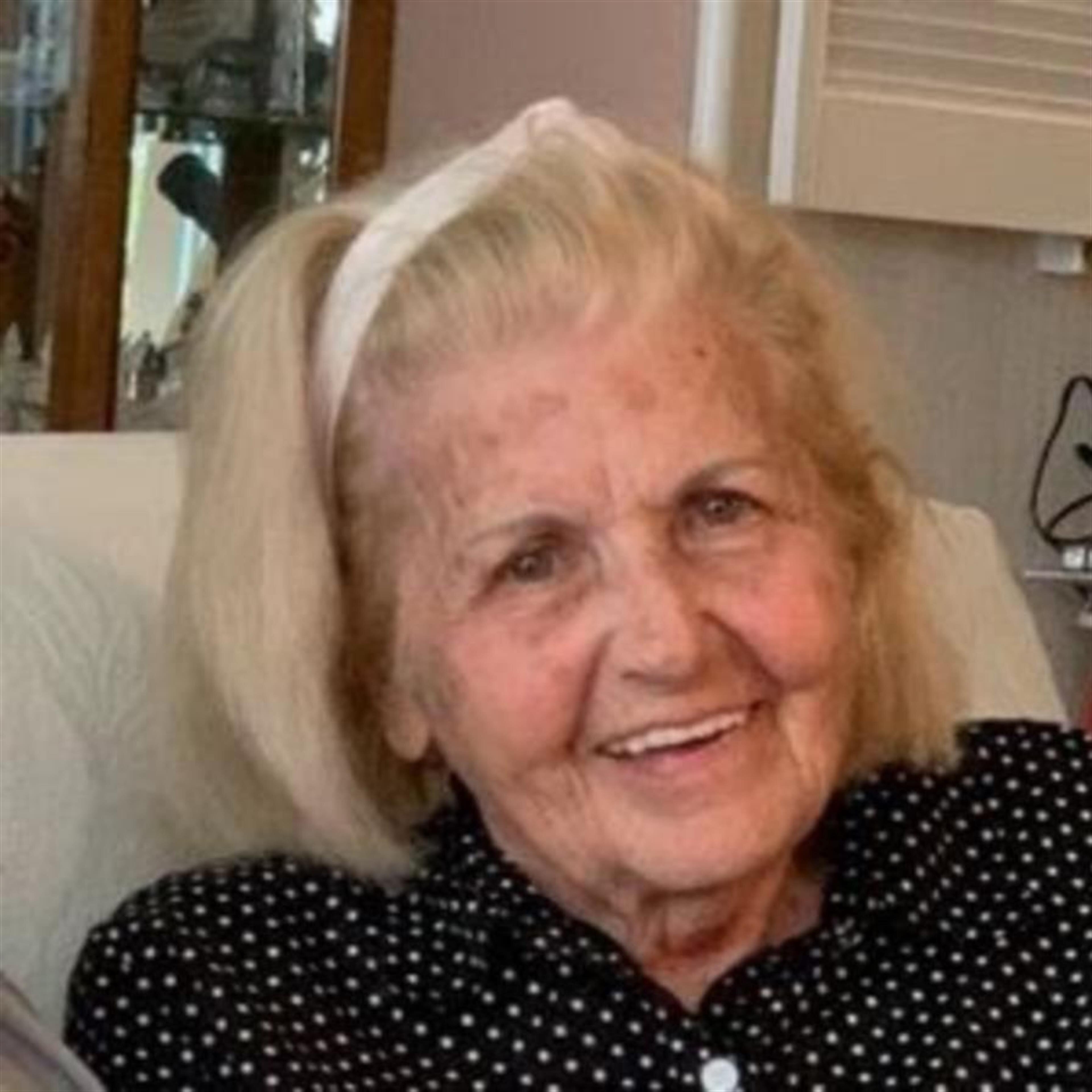 Muriel Barcroft