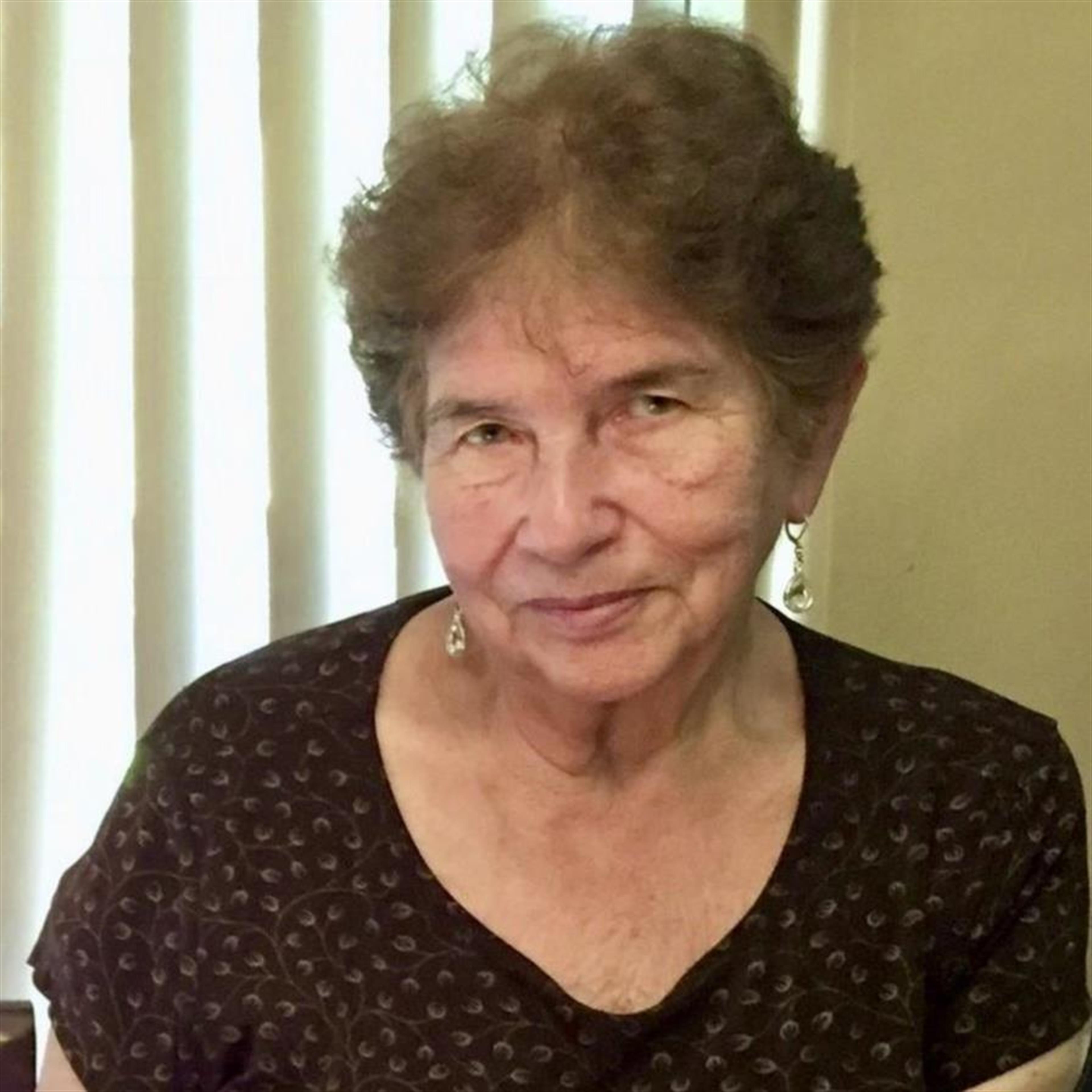 Maria Victoria Urquilla