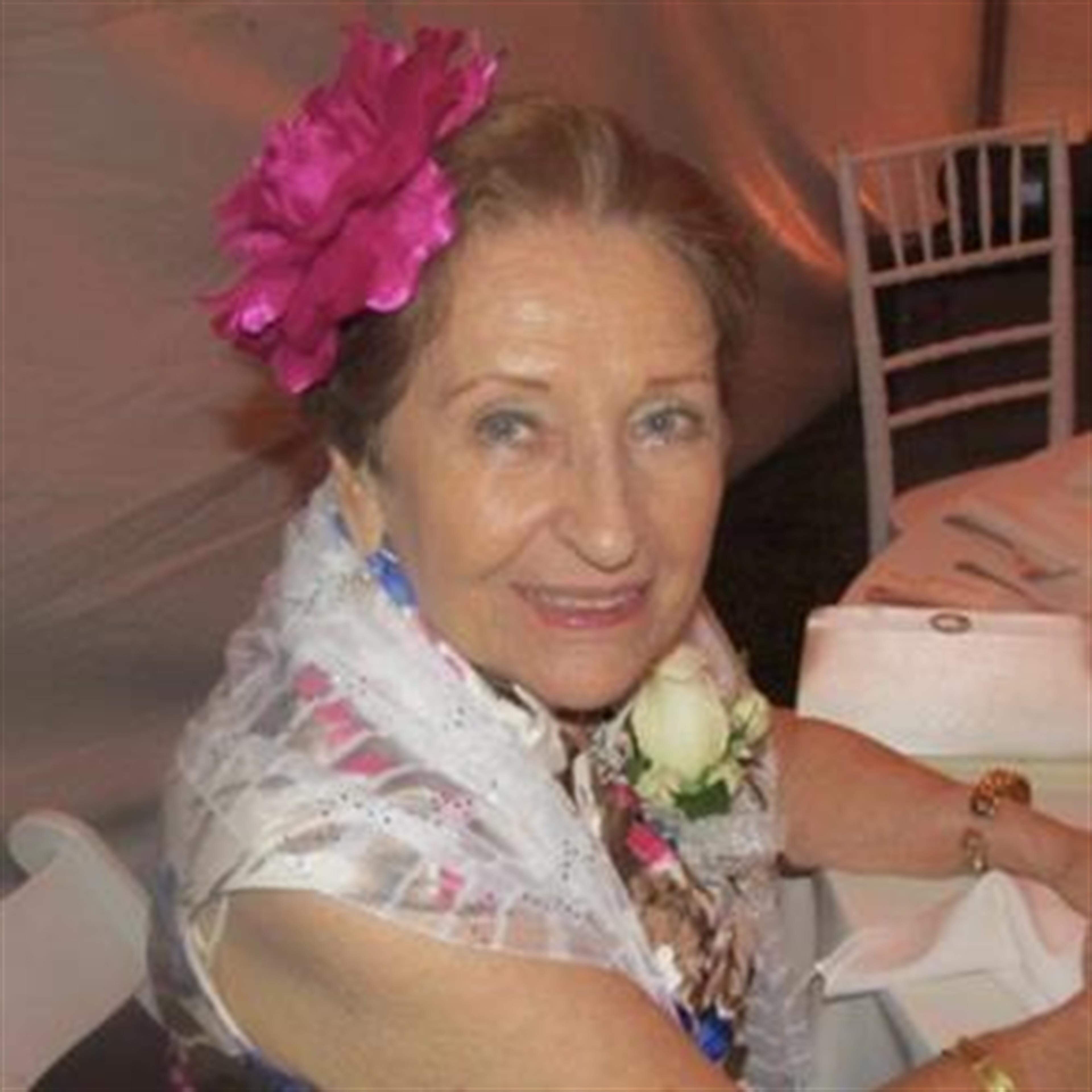 Lucienne Louise VanNienwenhove