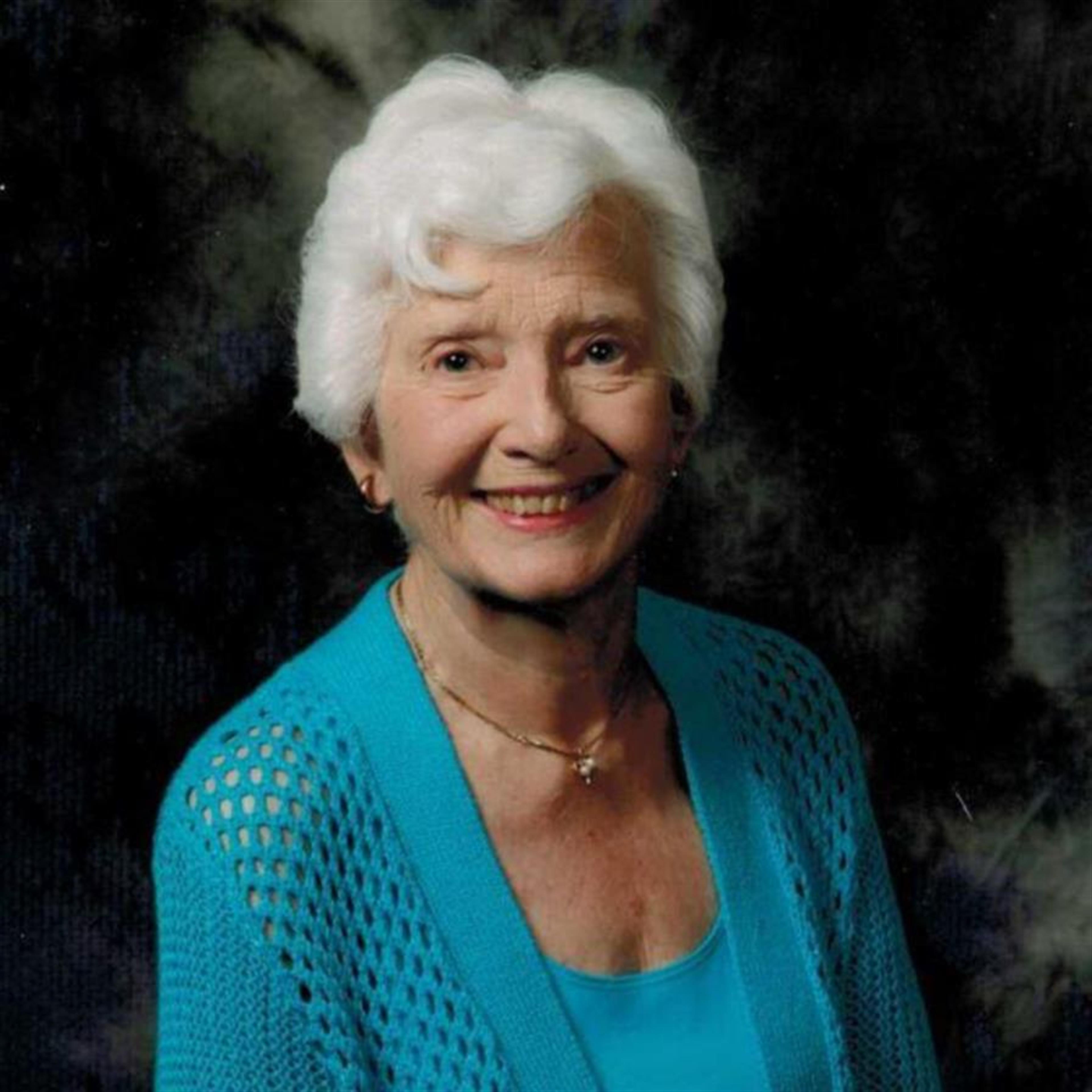 Carolyn McNail (Nena) Howell's obituary picture
