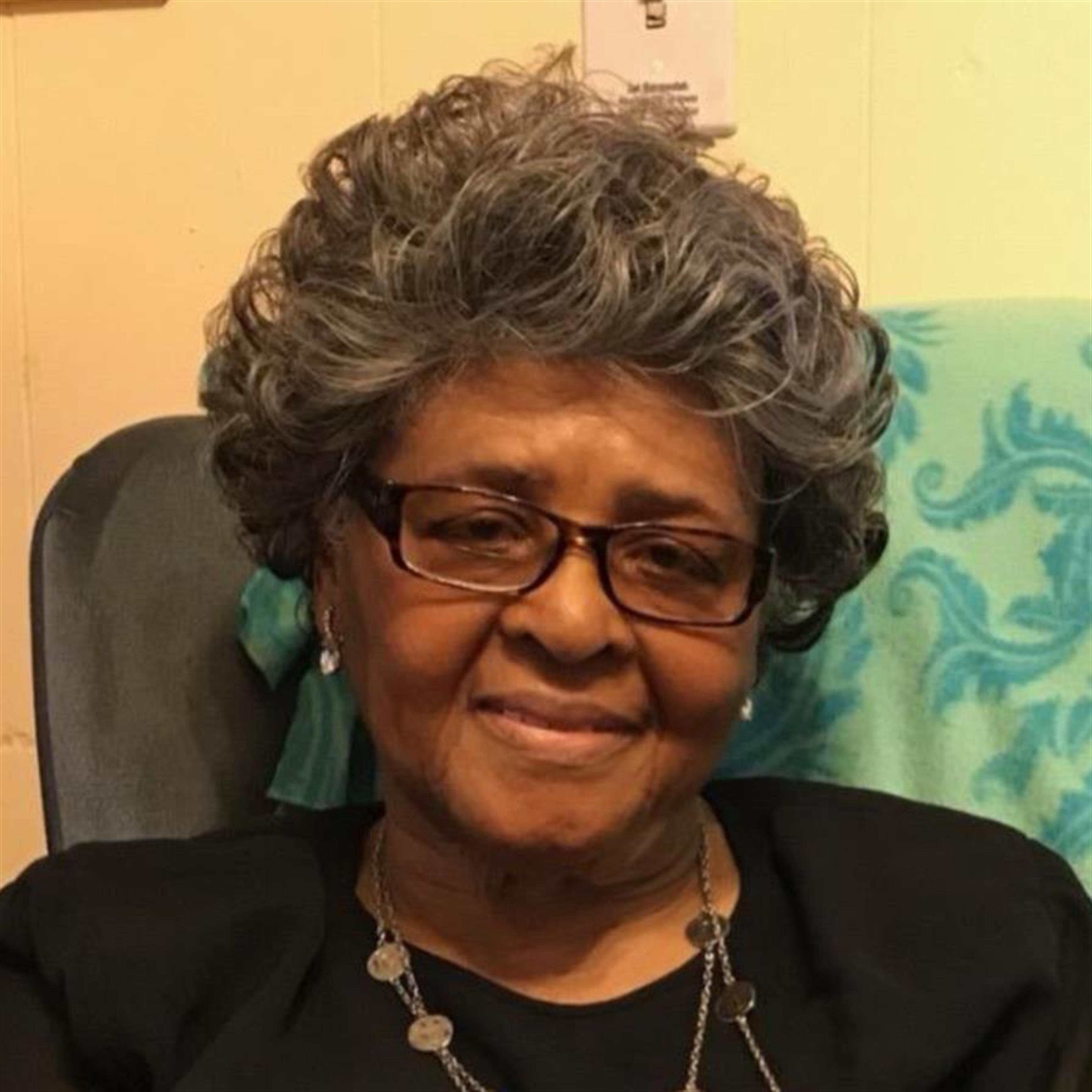 Ms. Mary Elizabeth Simmons