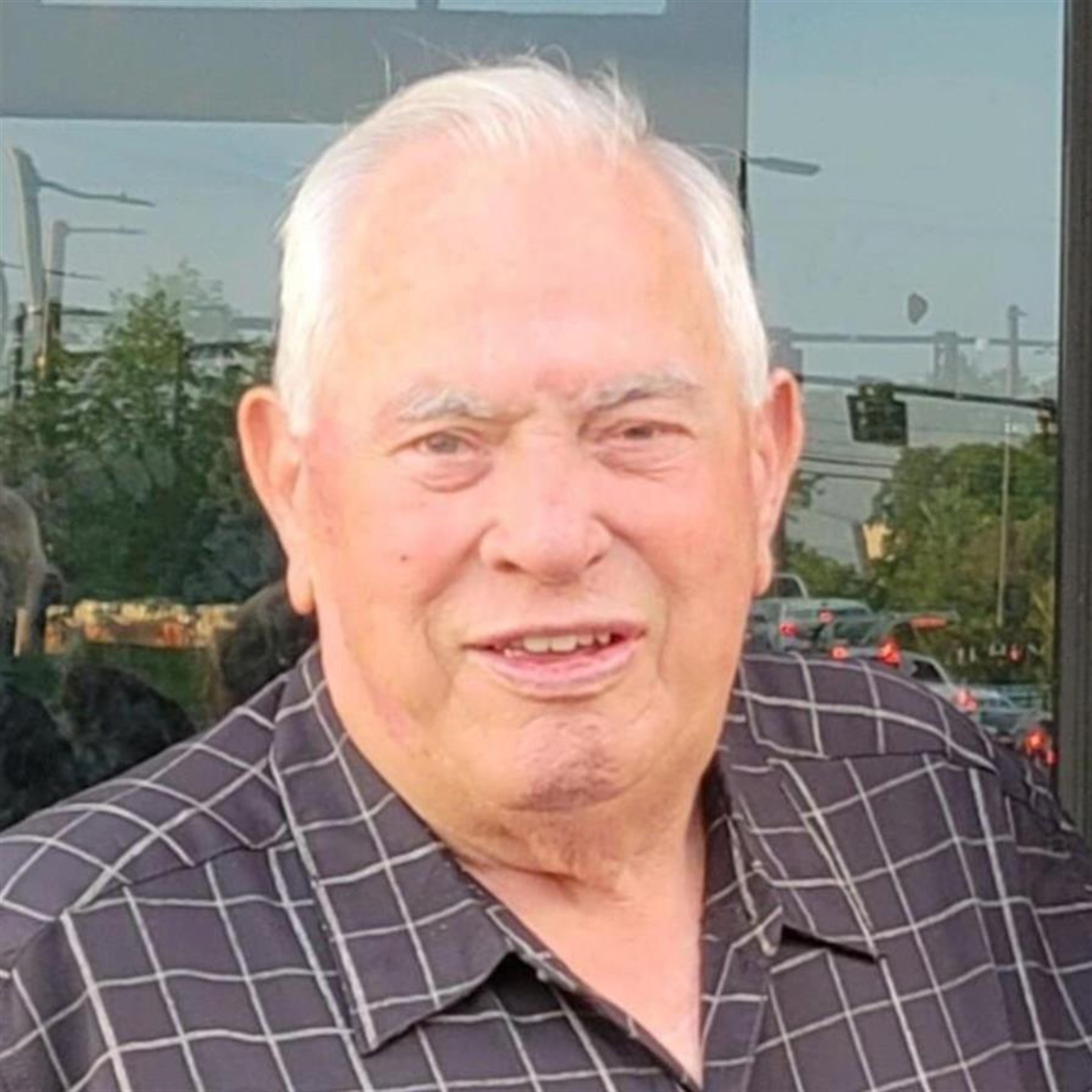 Julian G. Farley's obituary picture