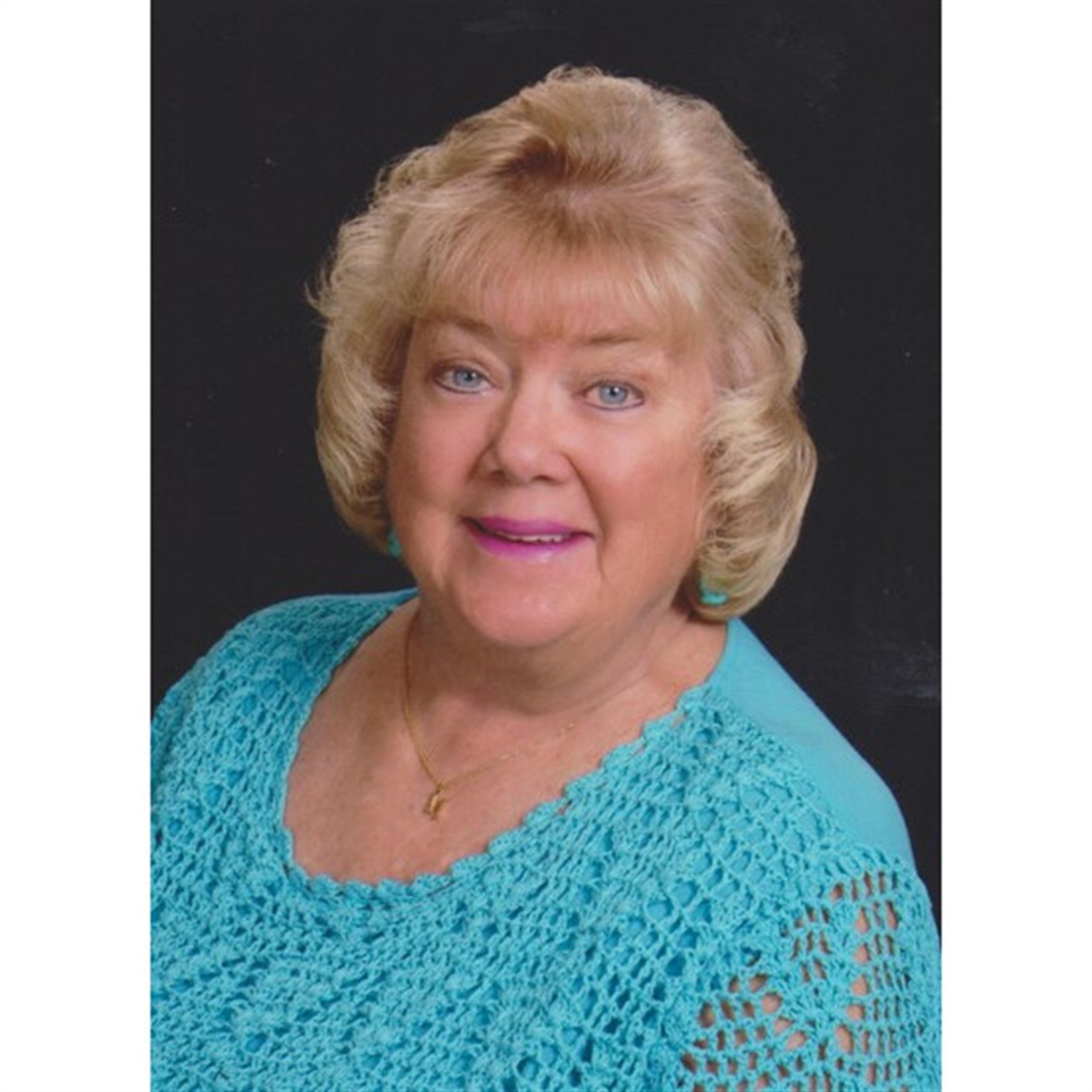 Mary Louise Leach's obituary picture