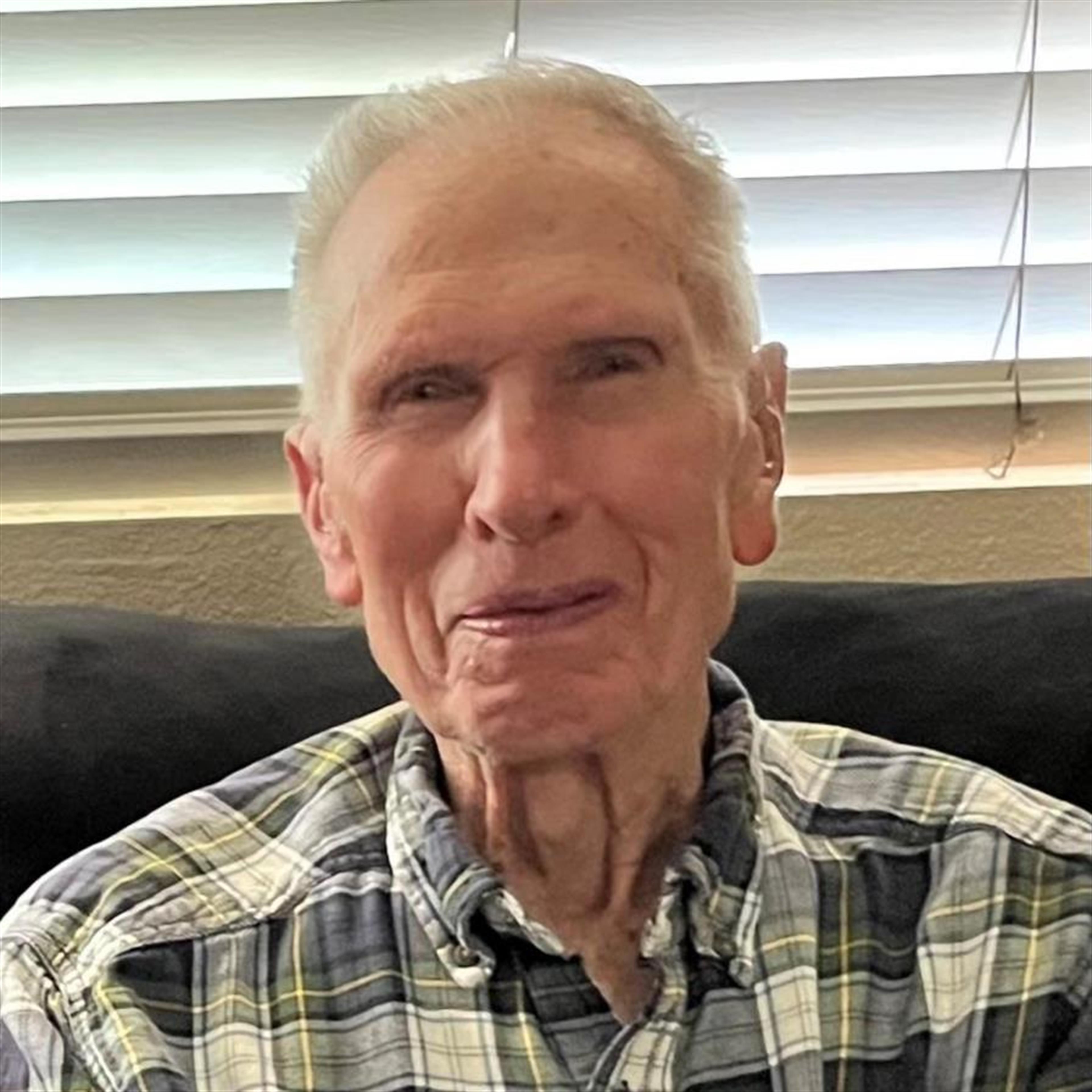 Douglas Hammond Lindsay