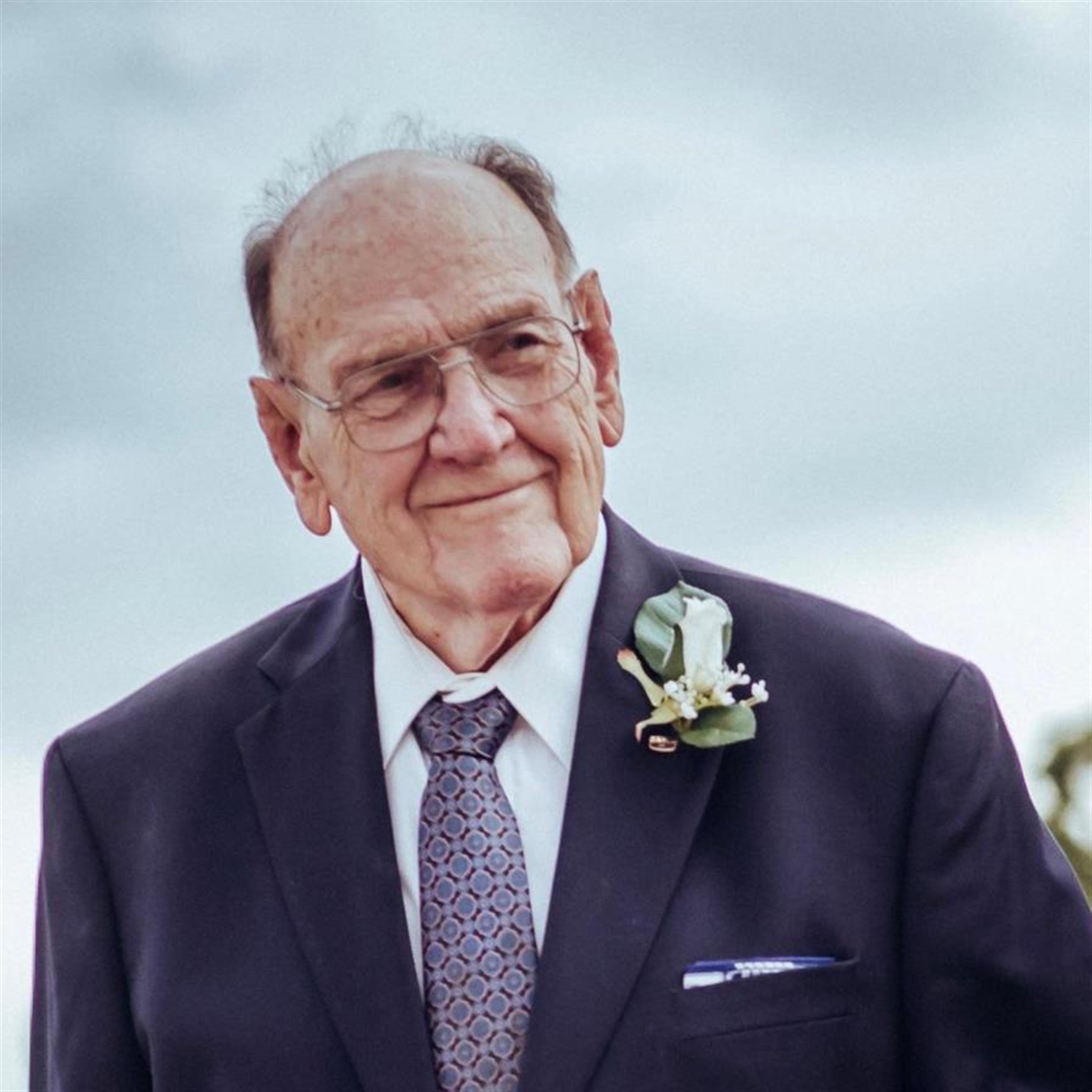 Freeman L. Walker's obituary picture