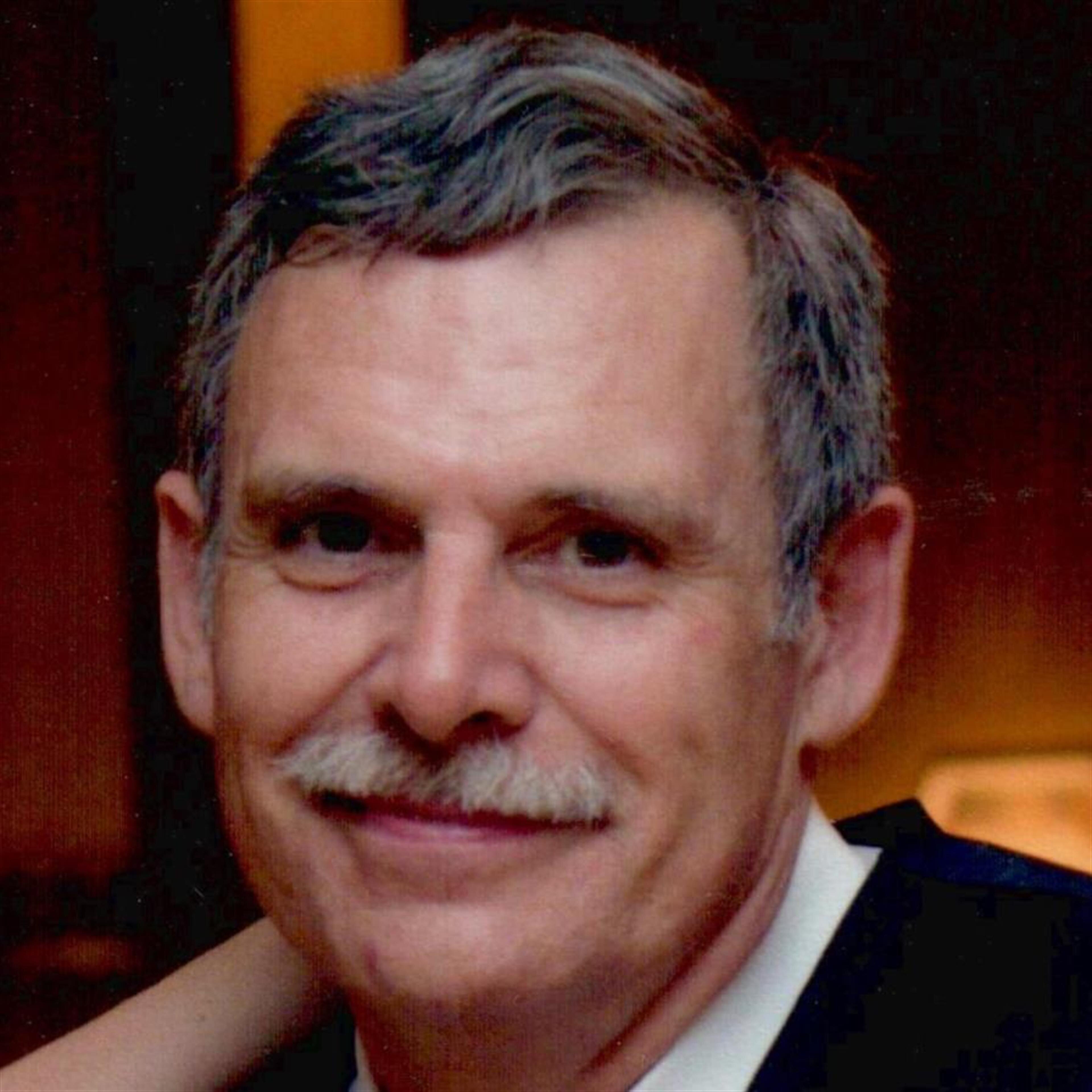 Brian R Hunt