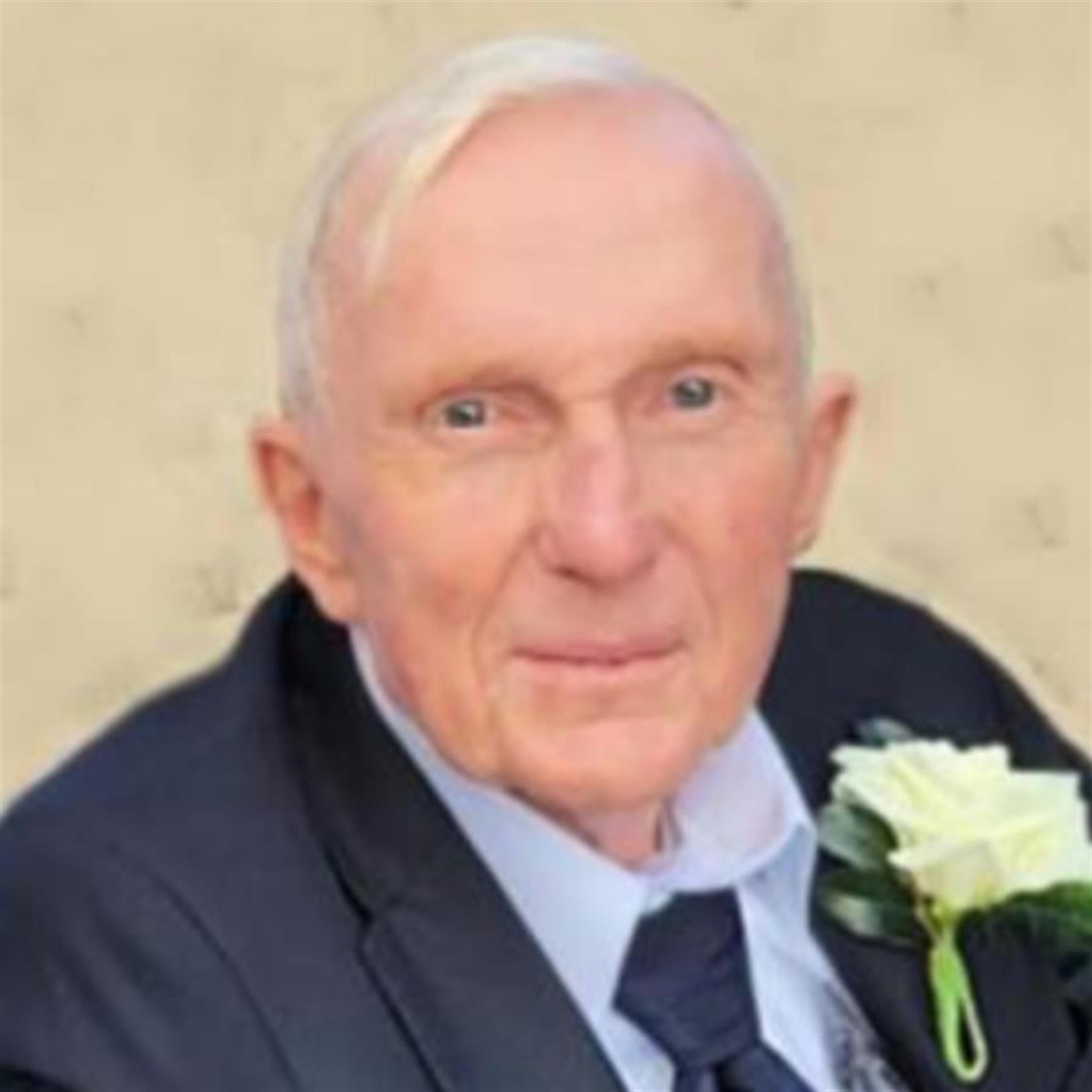 Daniel B Trivett