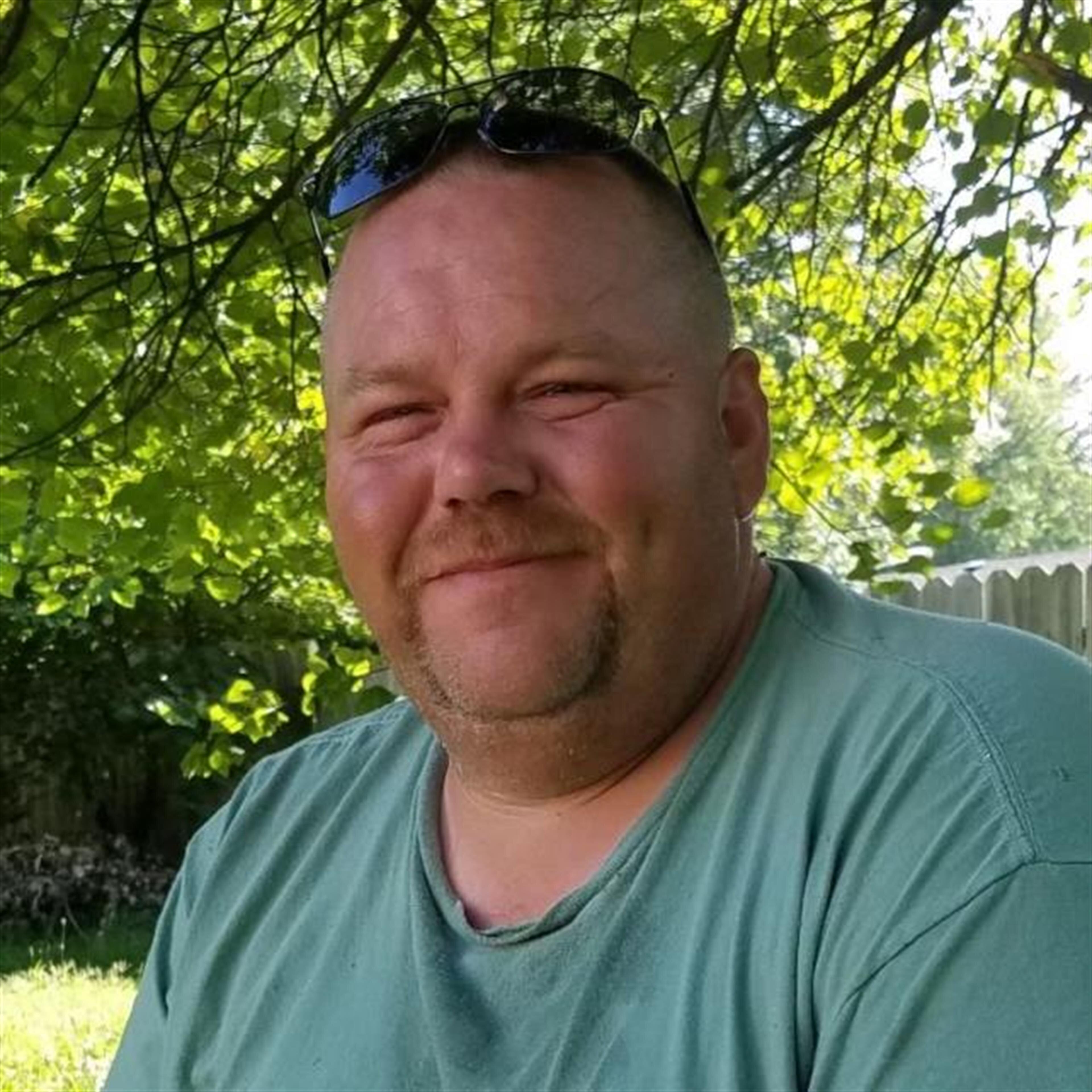Adam Shawn Wells (Lebanon)