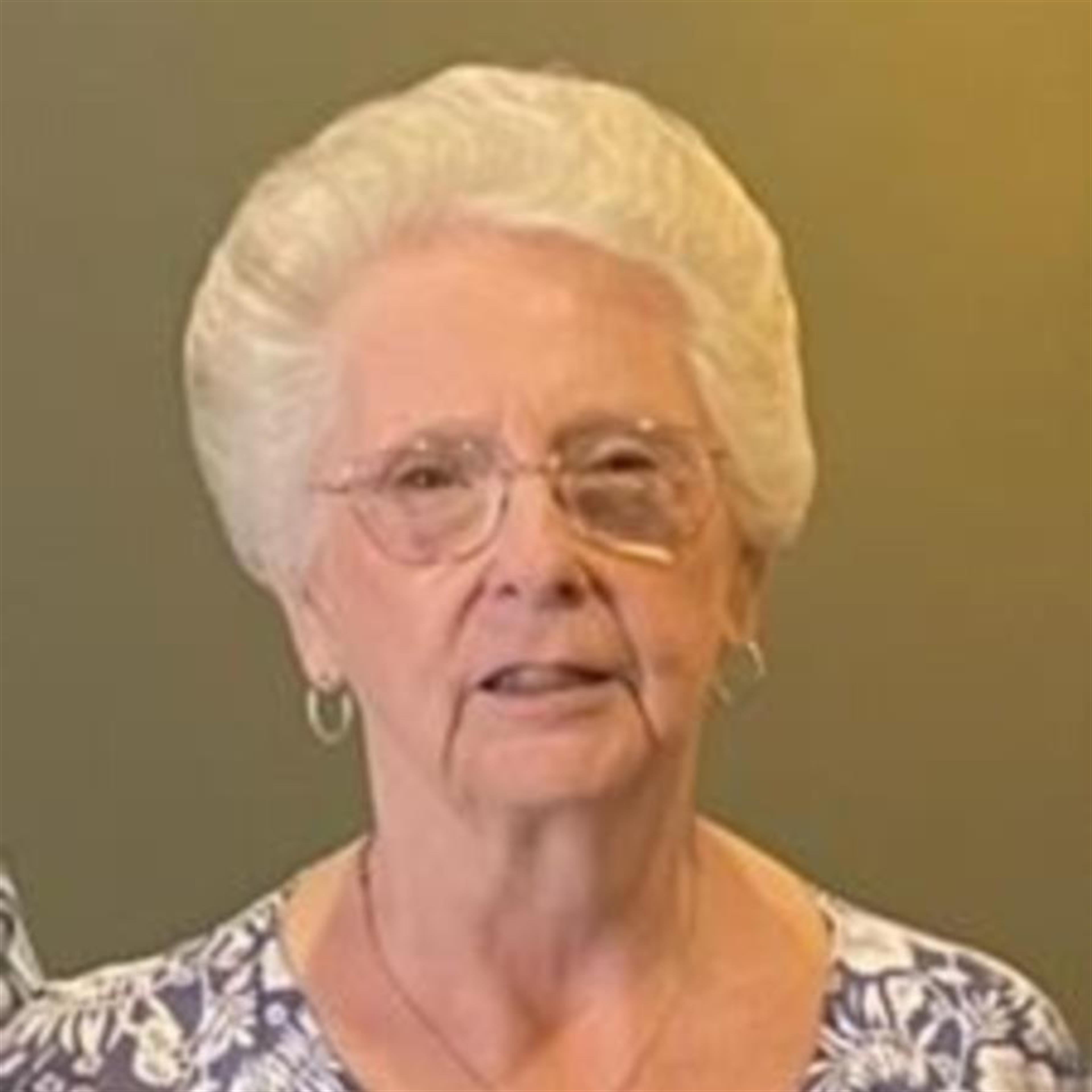 Mrs. Lois J Rogers