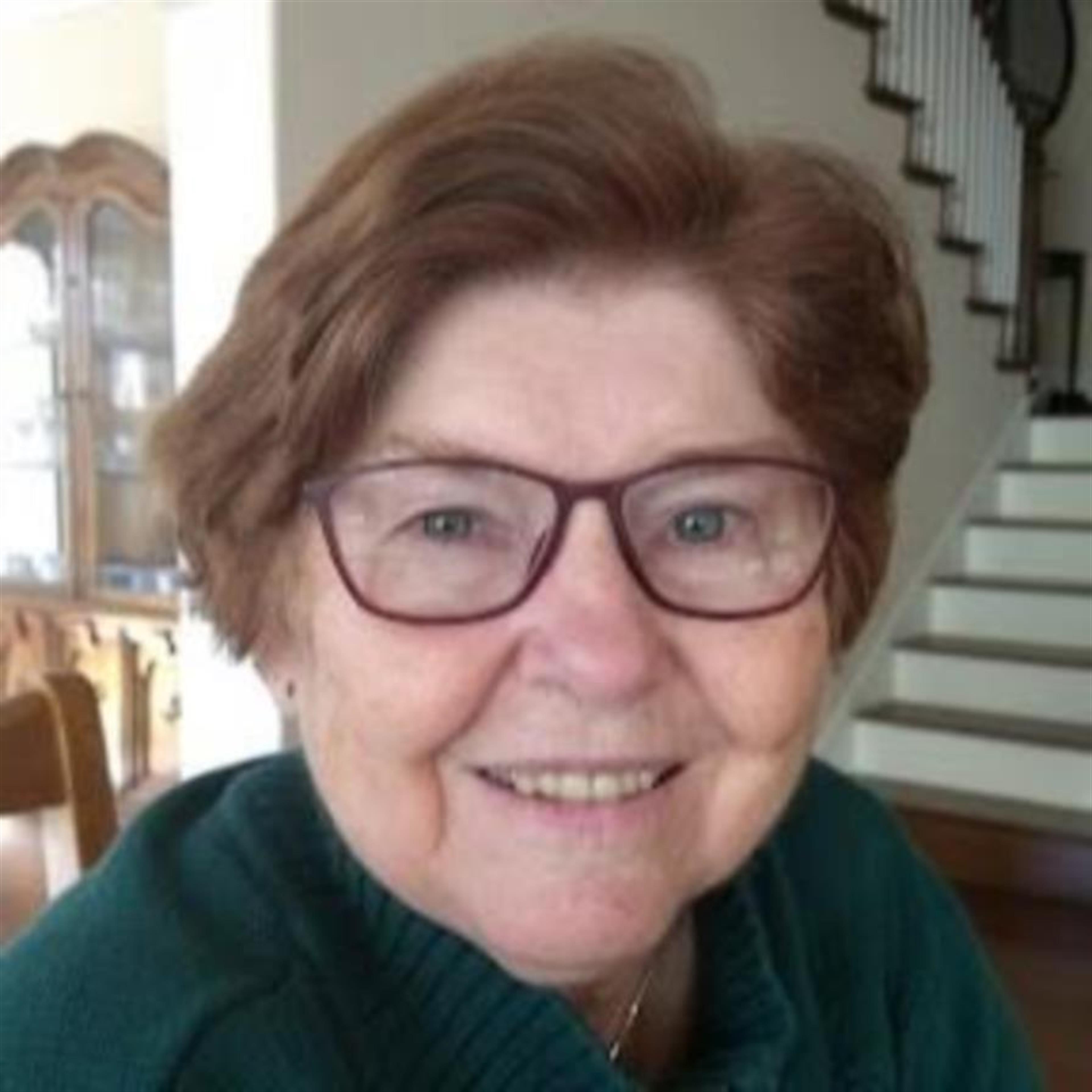 Caroline Louise Casipit