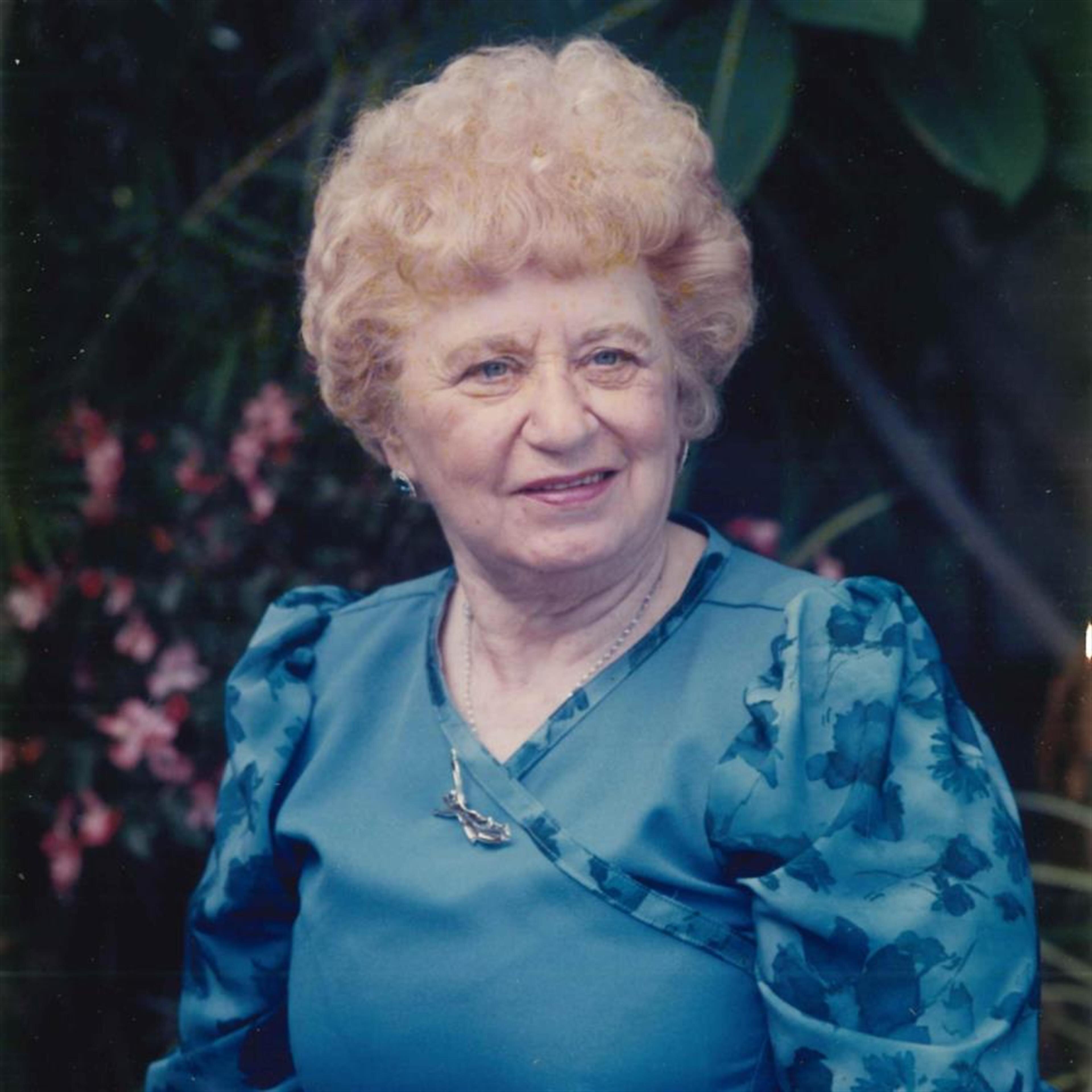 Lola A Calabrese