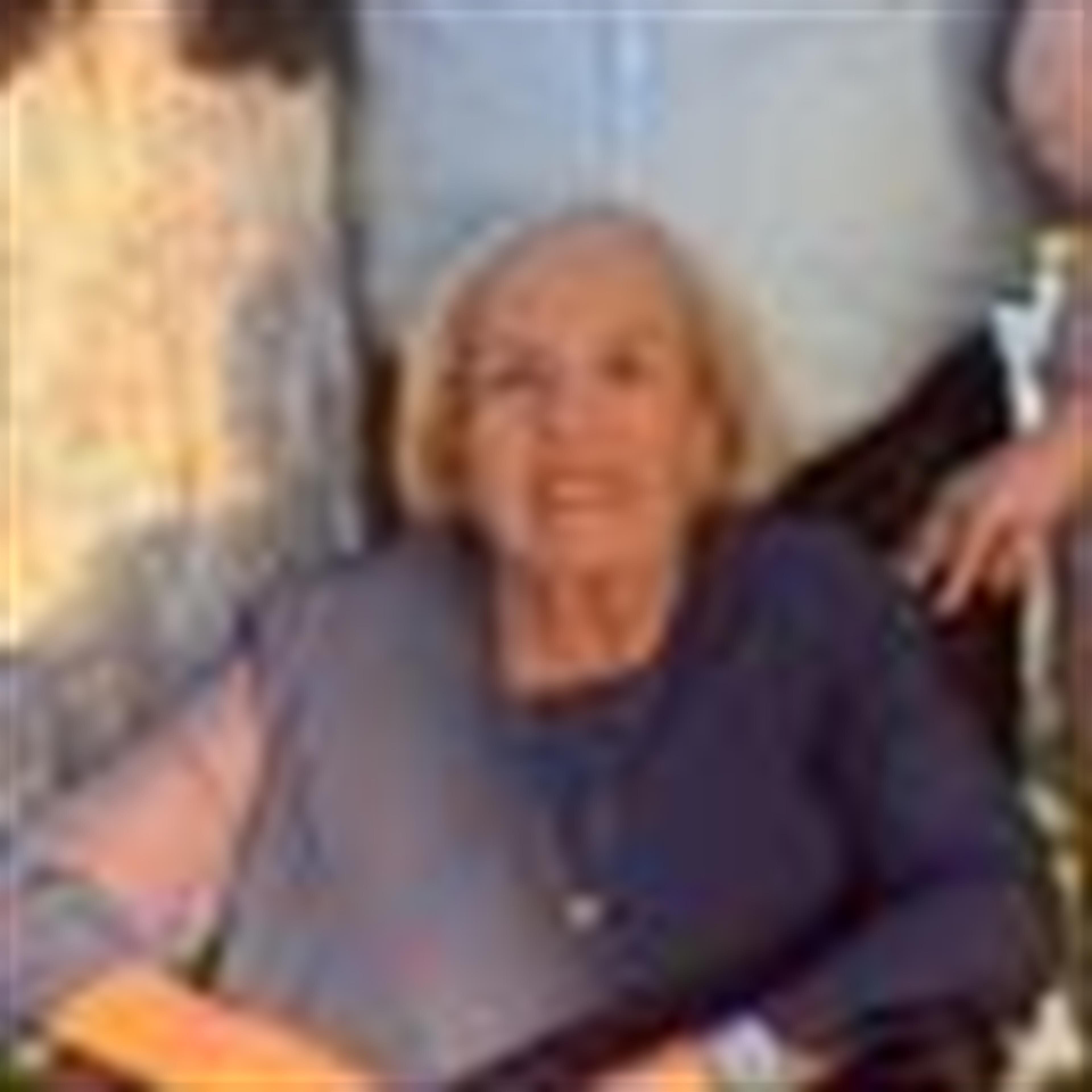 Sandra R Lichtenstein