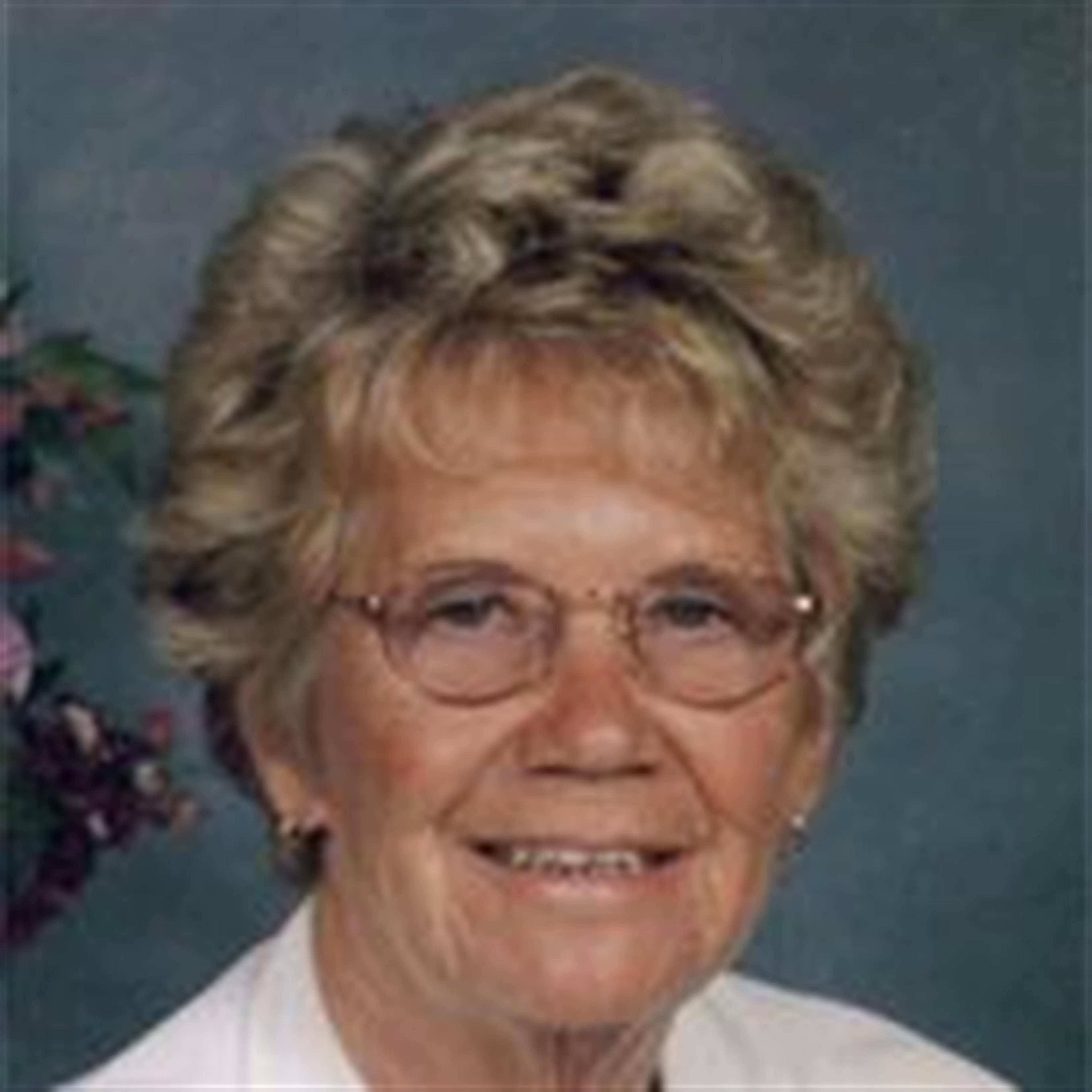 Beatrice Bea Kay Smith