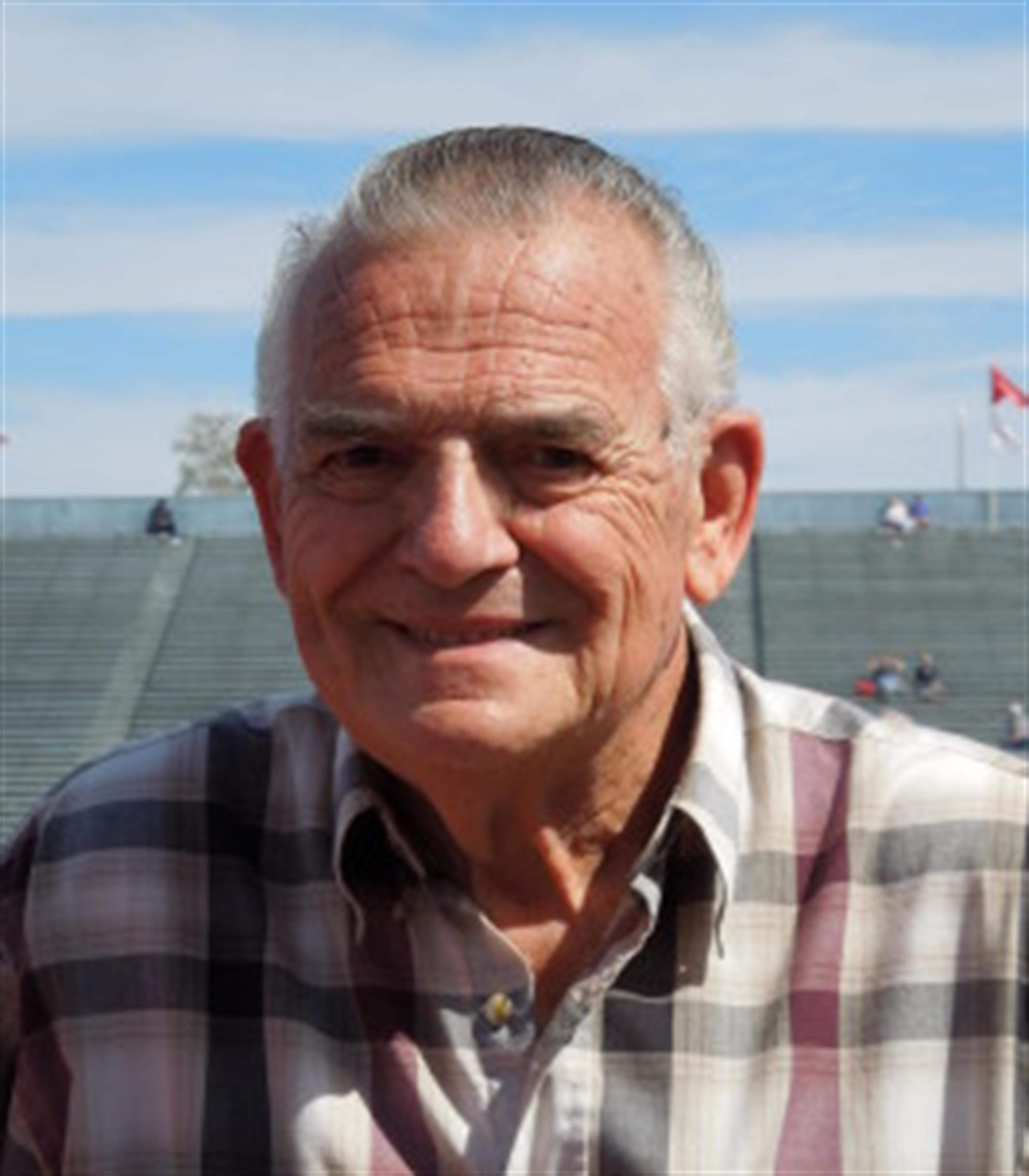 Stanley Sikorski, Jr.