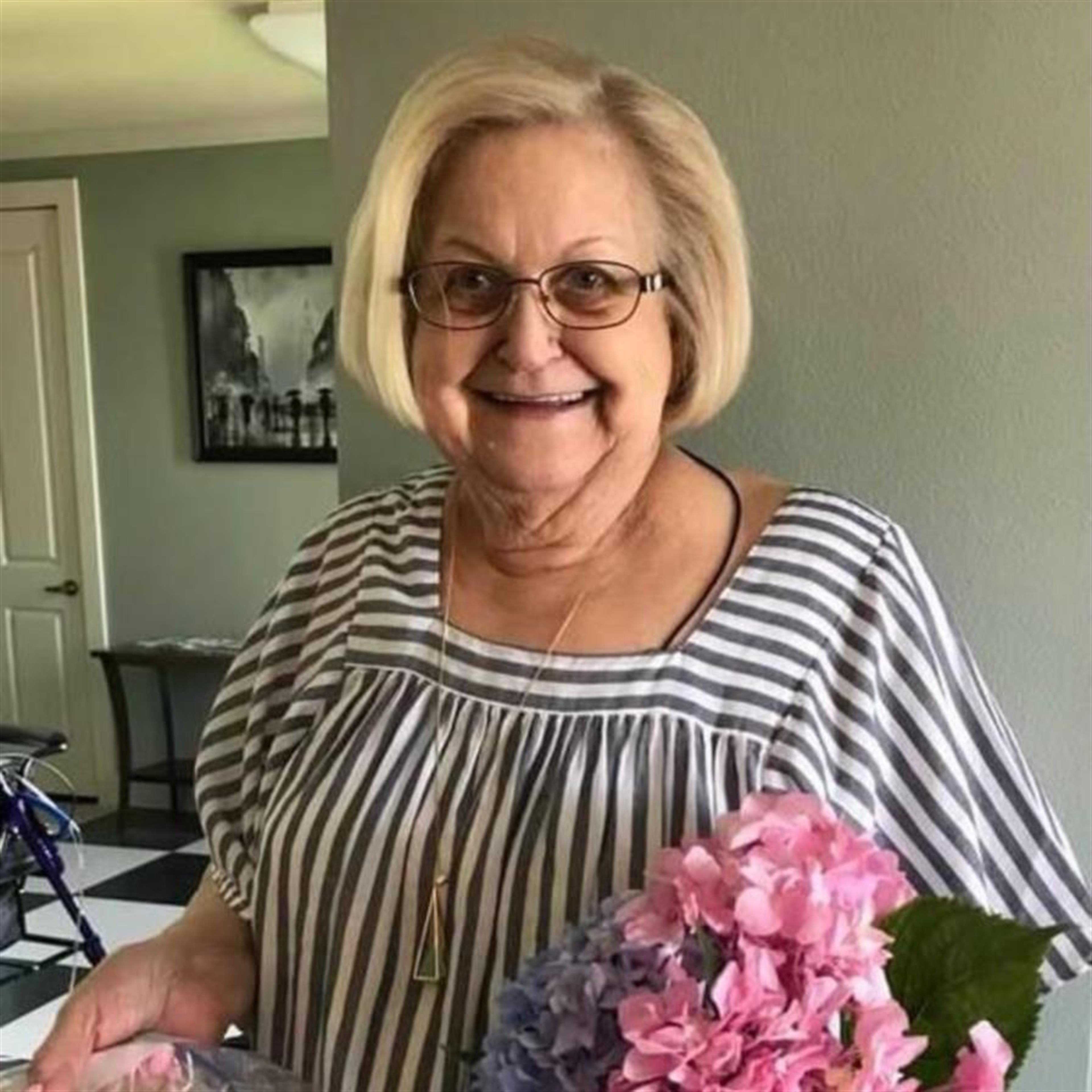Martha Ann Beckham's obituary picture