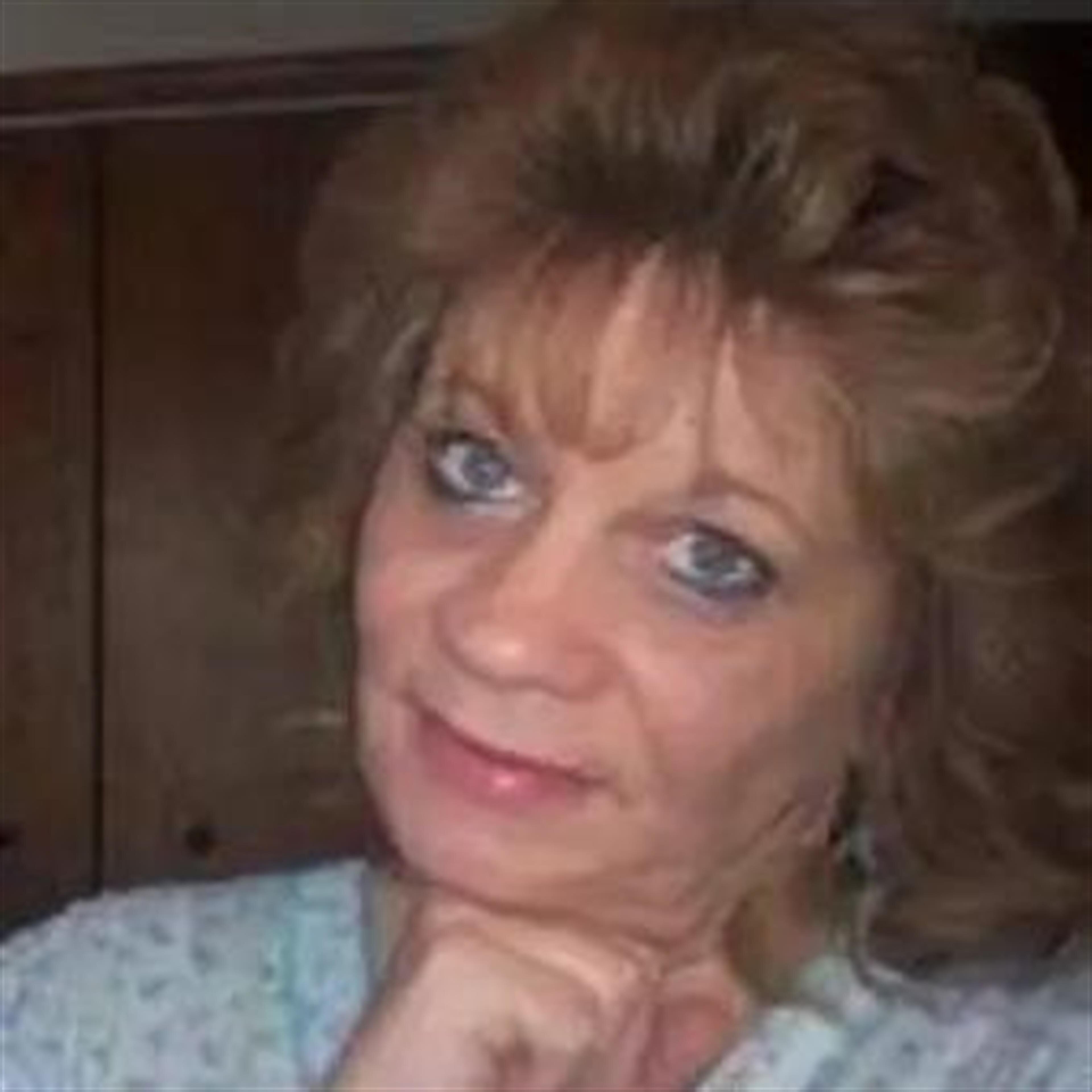 Lynn Kulhanek (Camdenton)