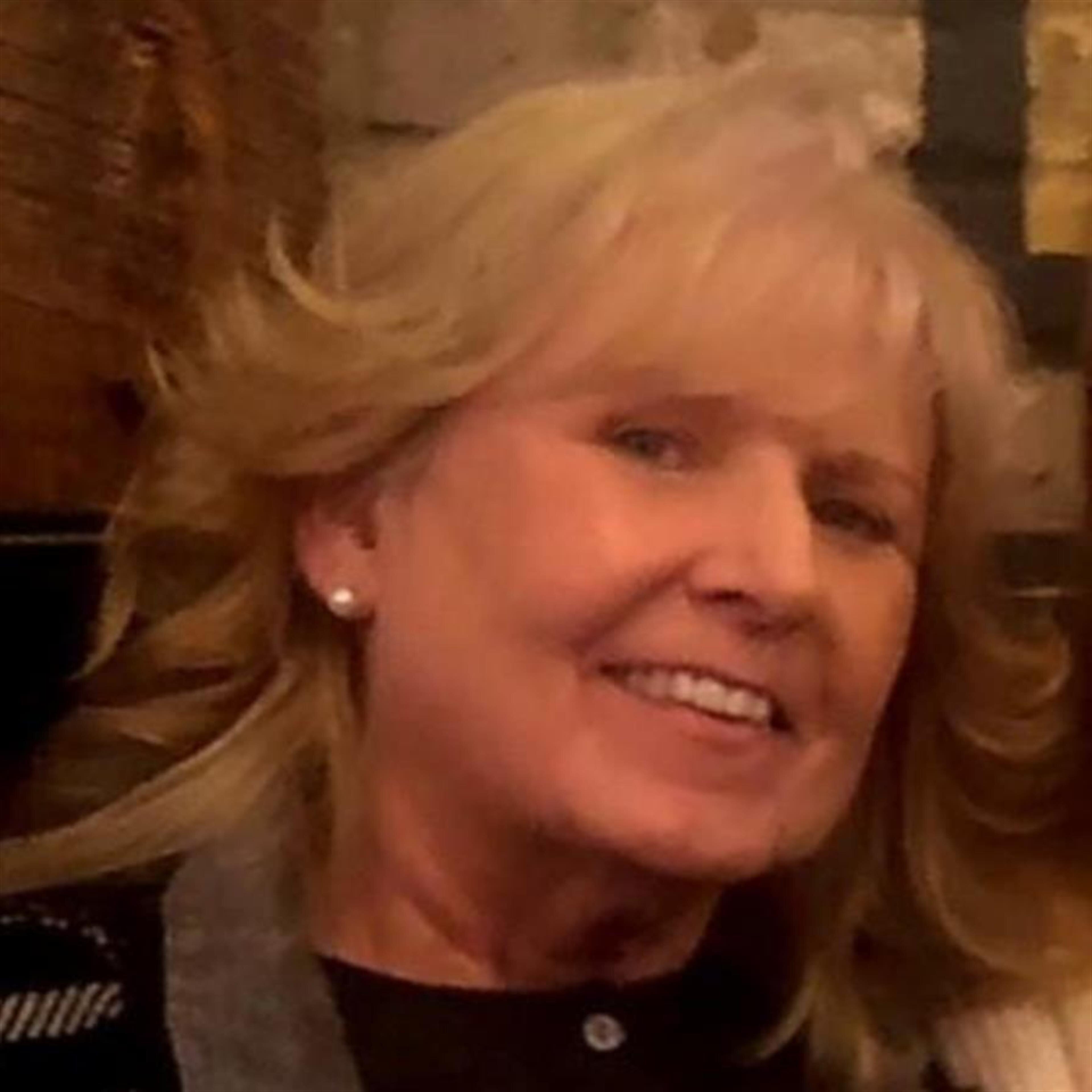 Debra Lee Davis