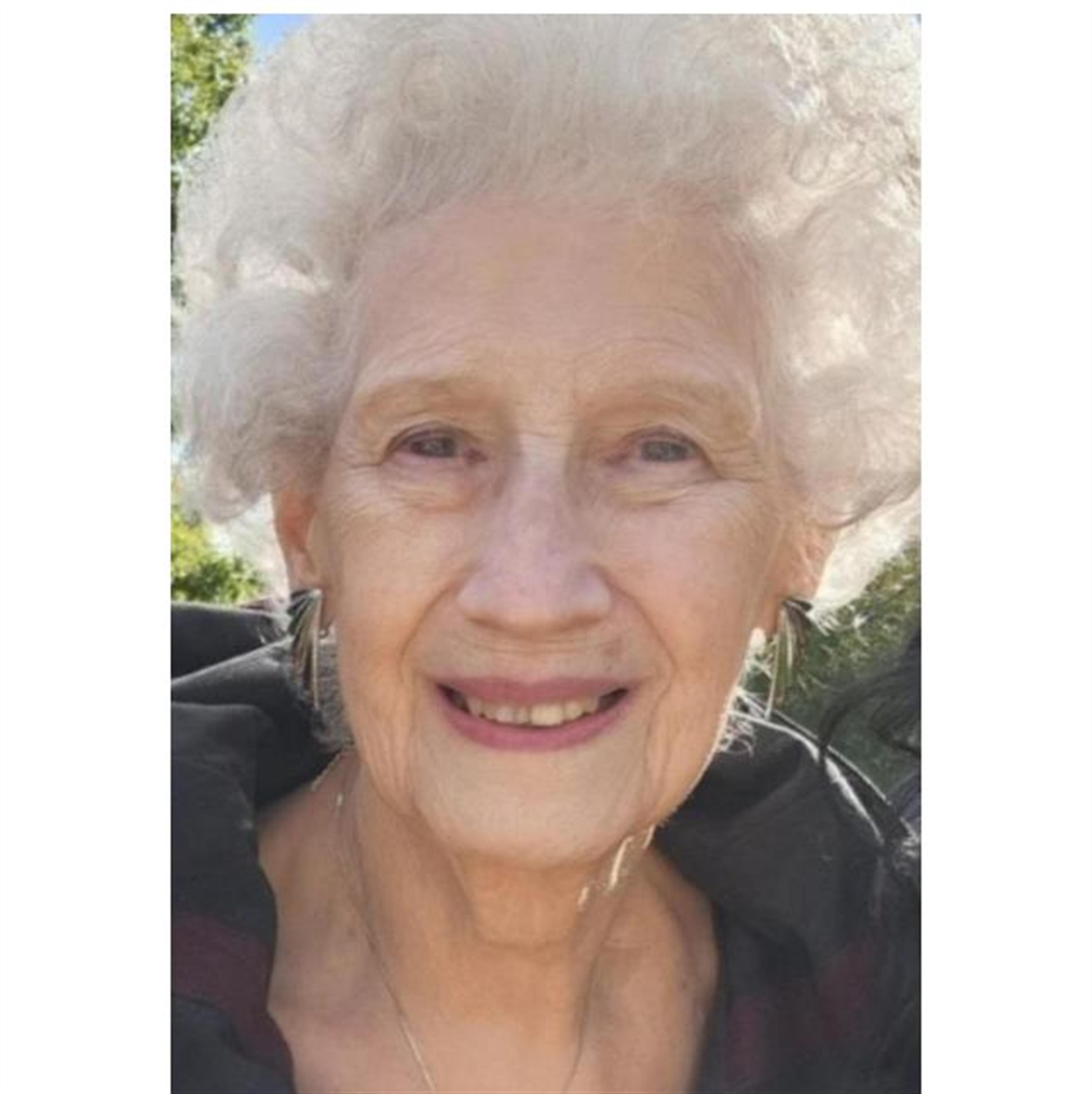 Mary "Mo" Mae Hohenstein