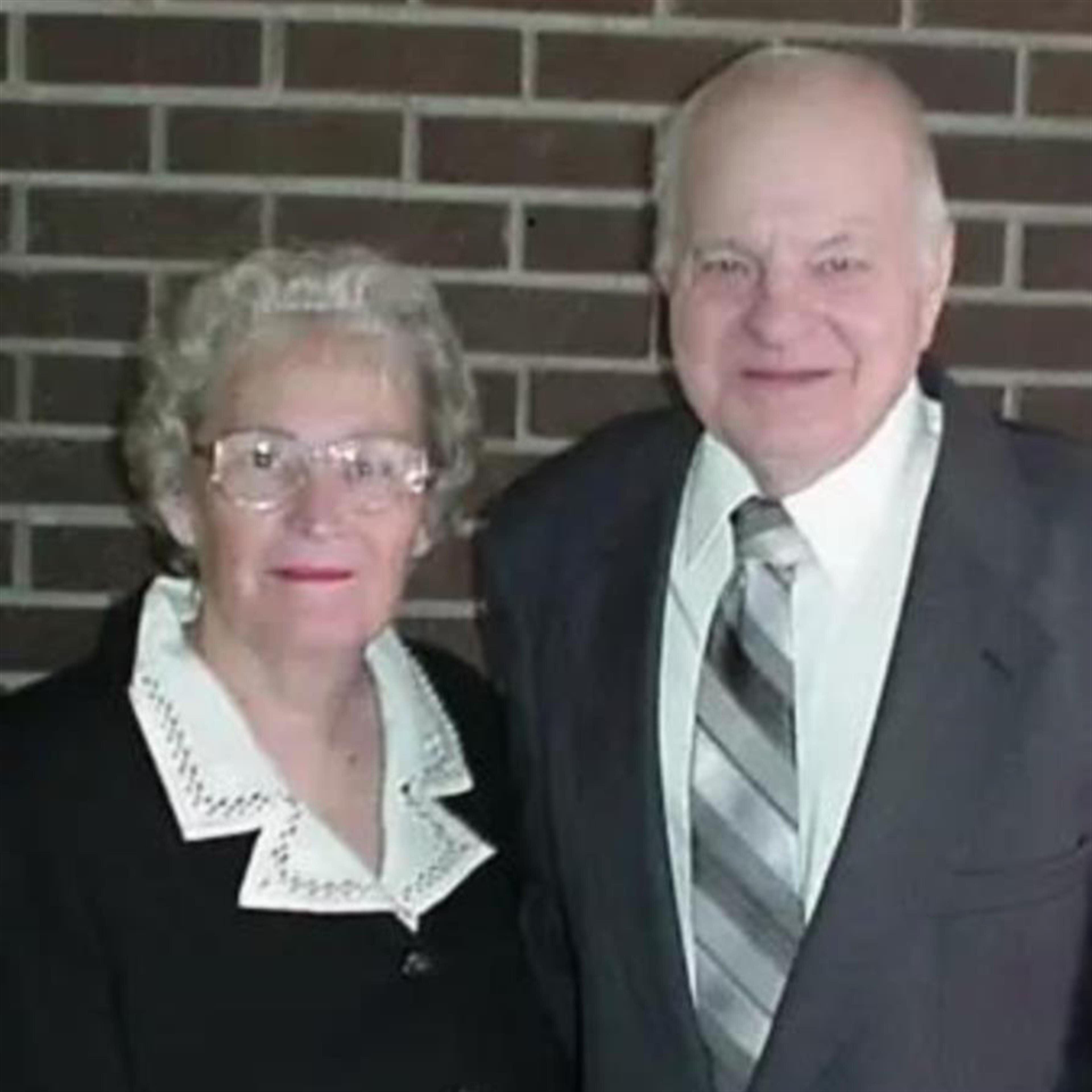 Lucille Arnold (Camdenton)