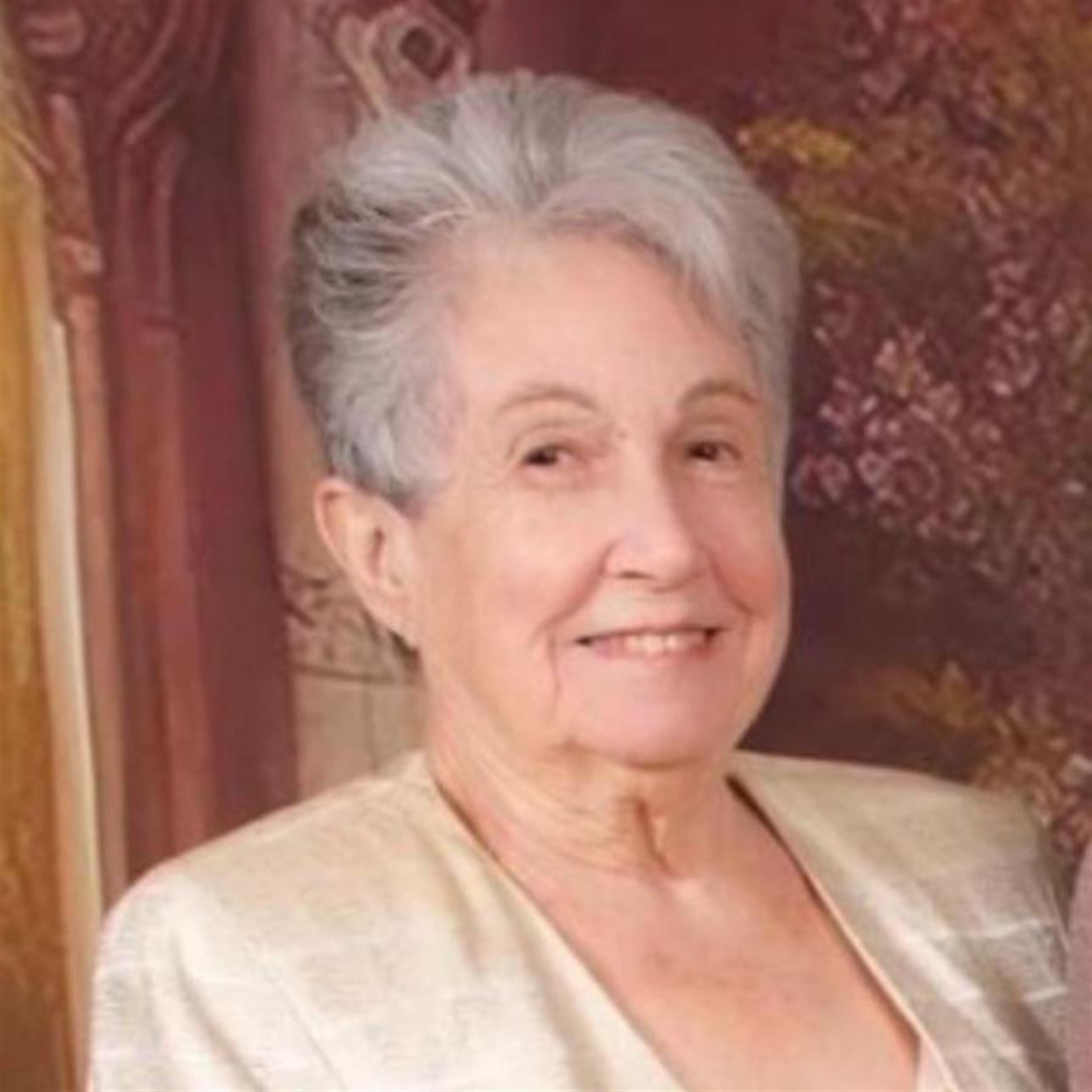 Maria E Hernandez
