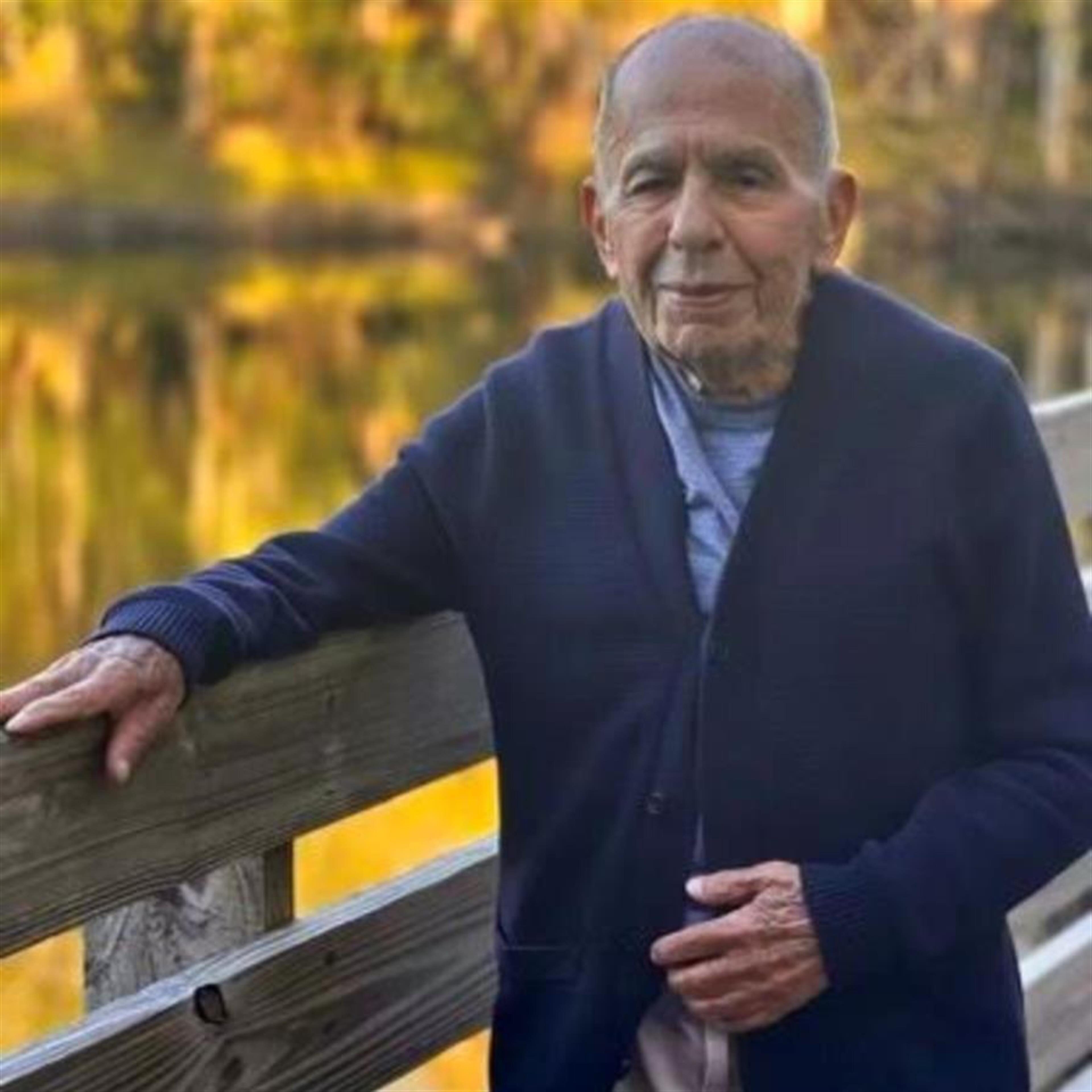 Alfonso Flores Campos