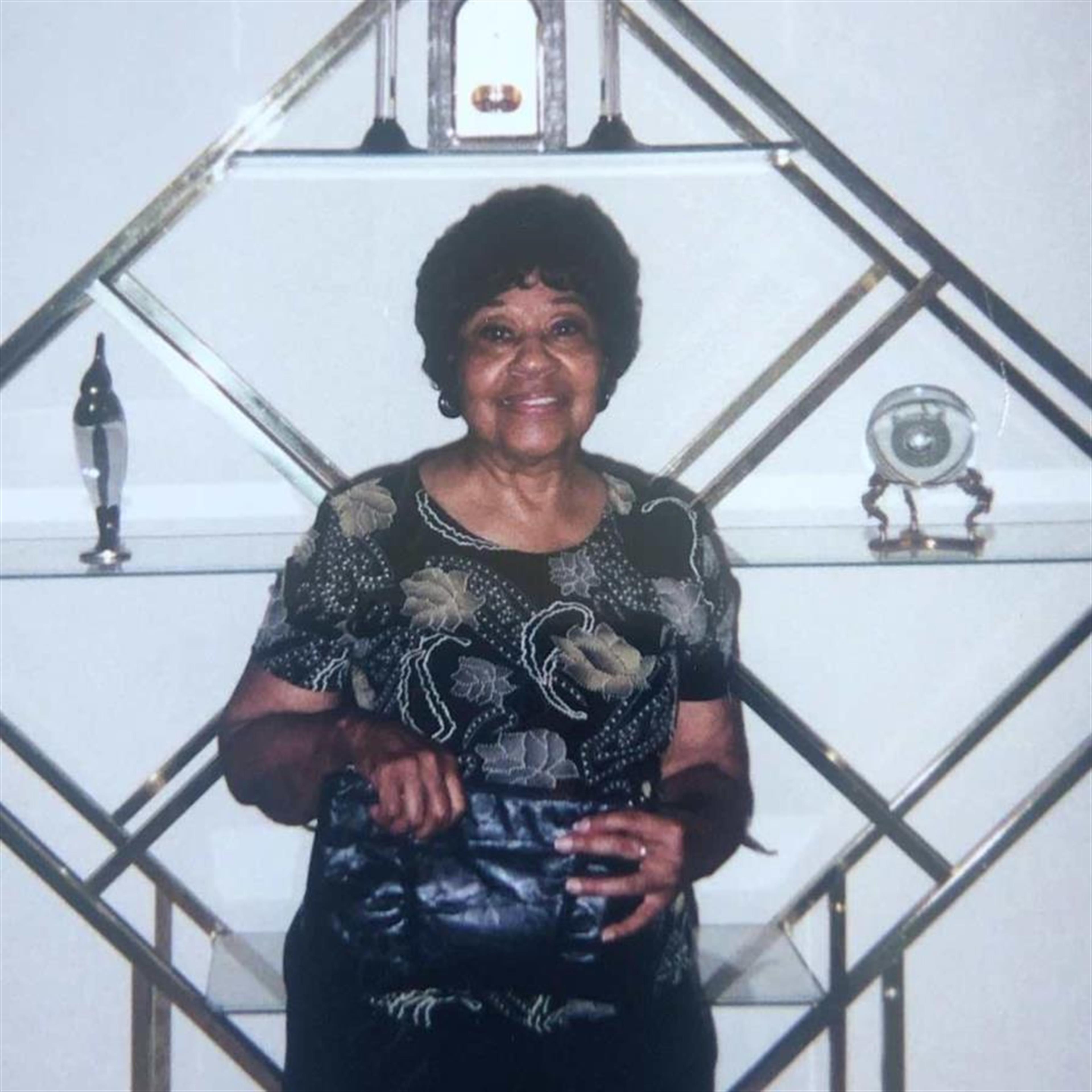 Wilma Jean Roy