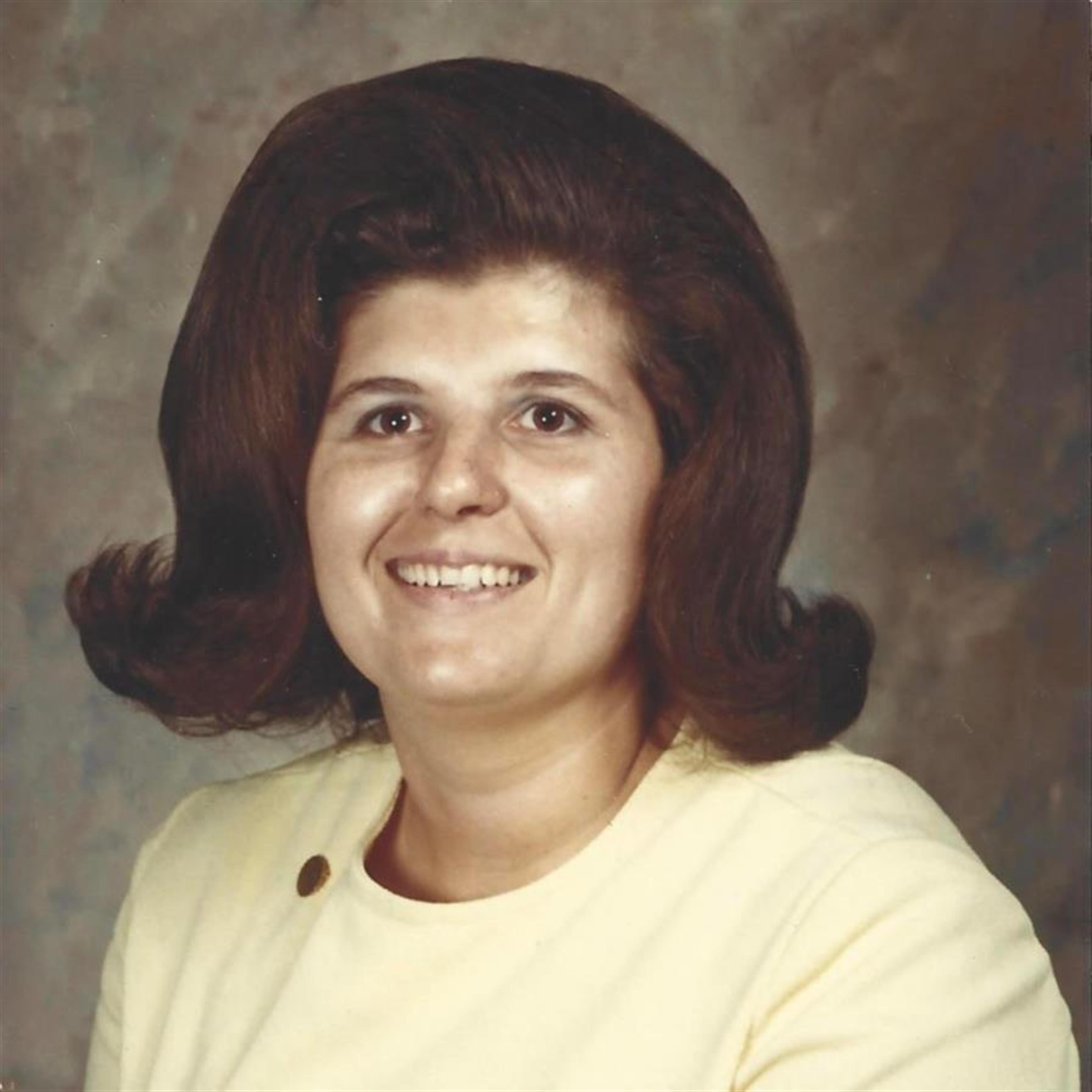 Nina Marie Diamond's obituary picture