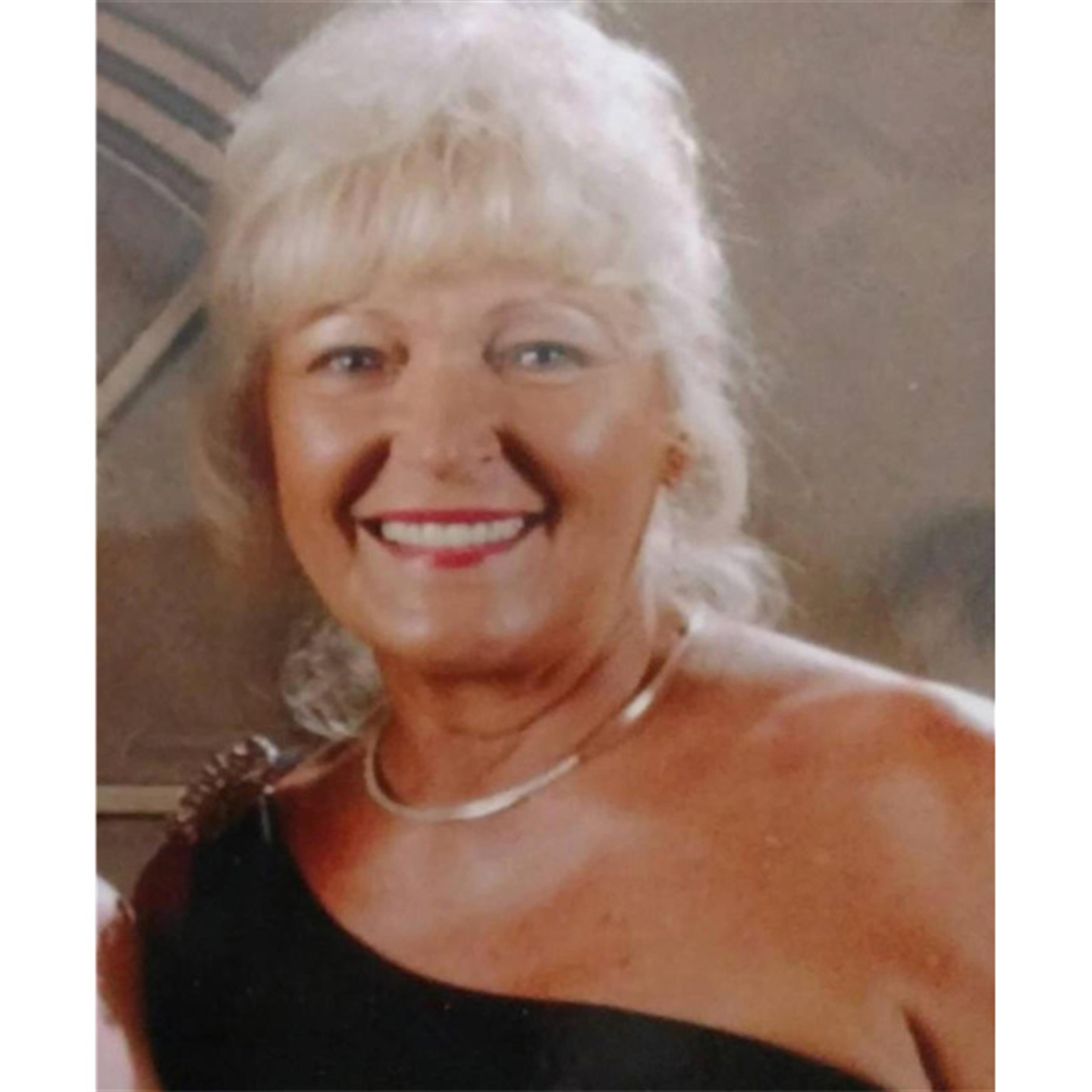 Linda Montgomery Carucci's obituary picture