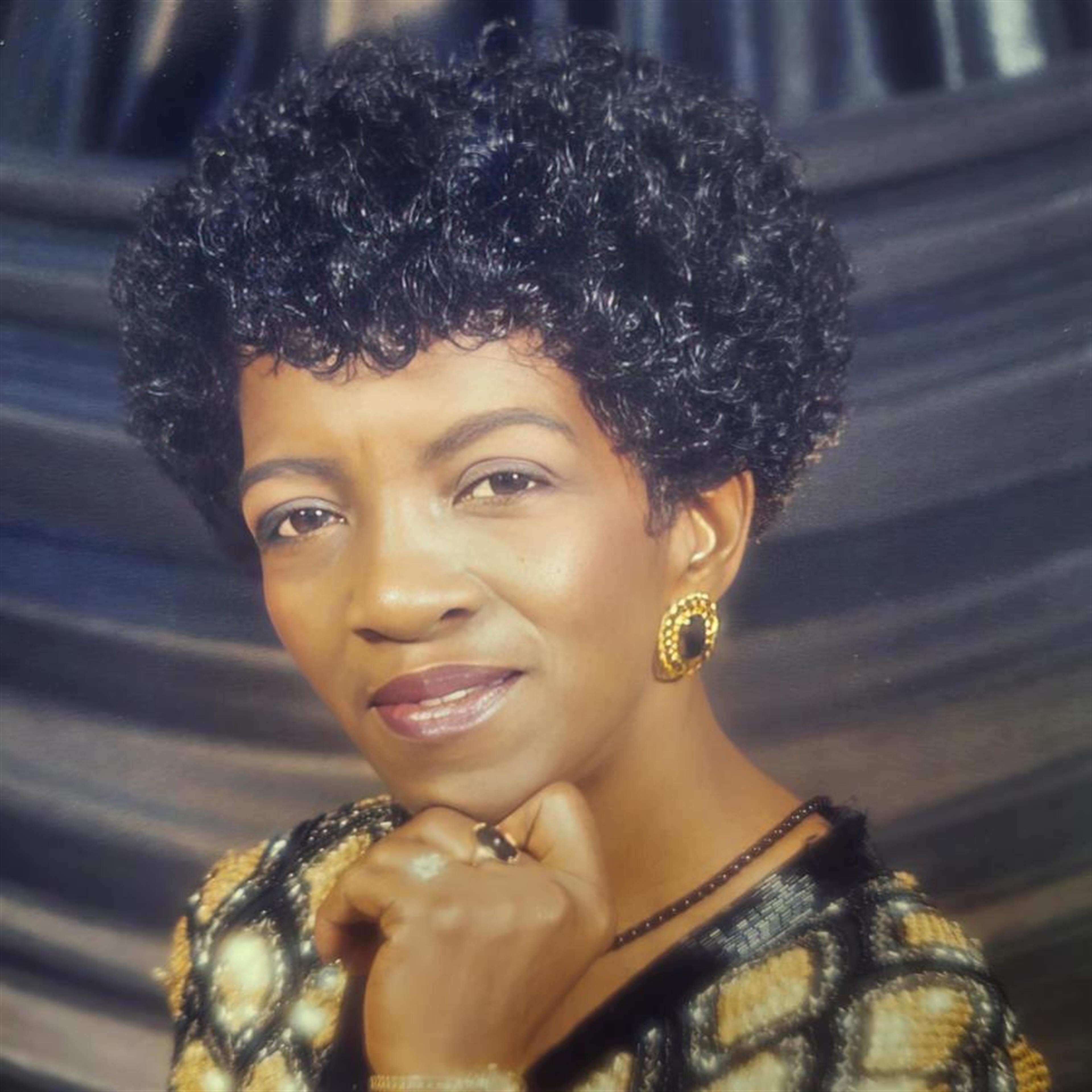 Linda B. Collins