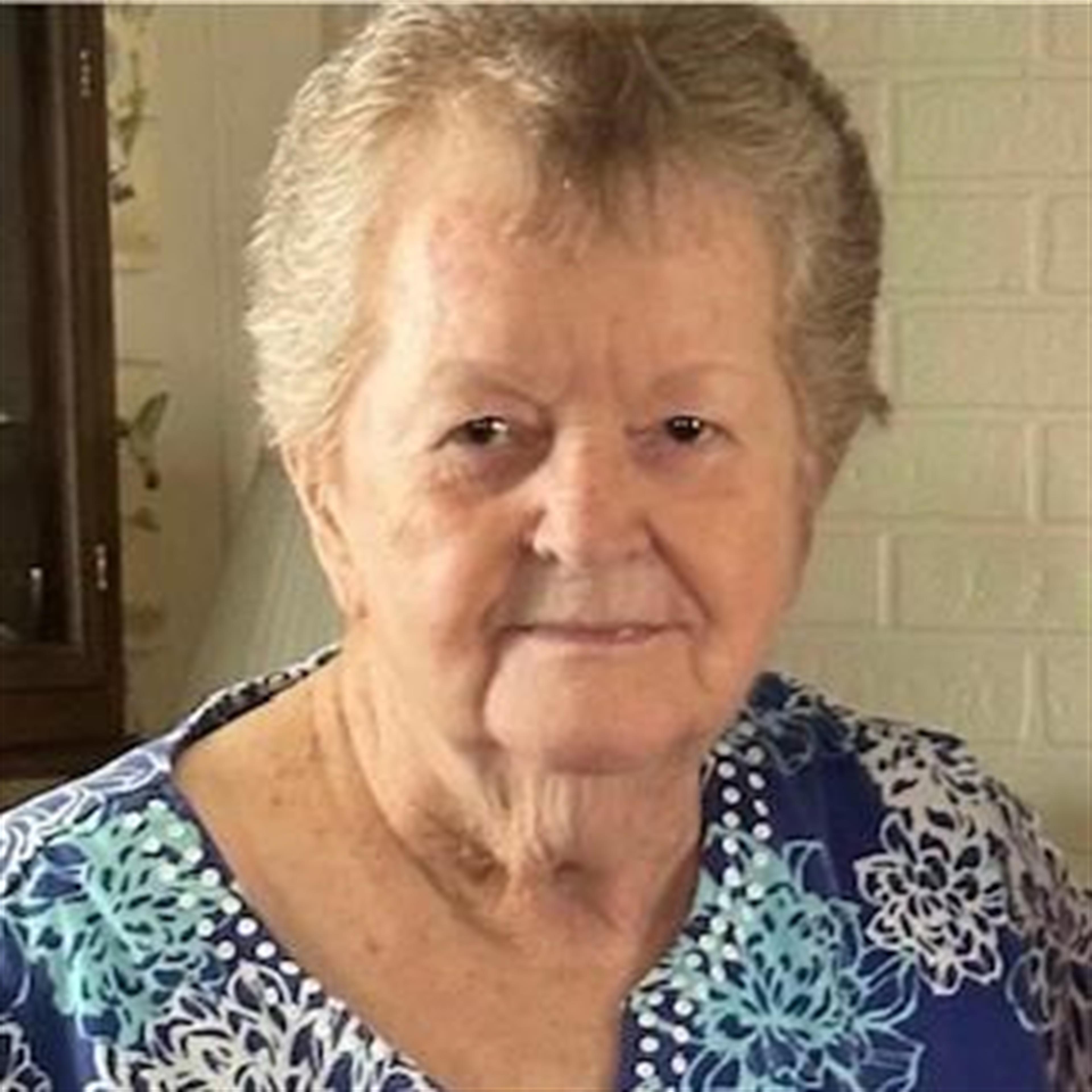 Louise Belle Dill's obituary picture