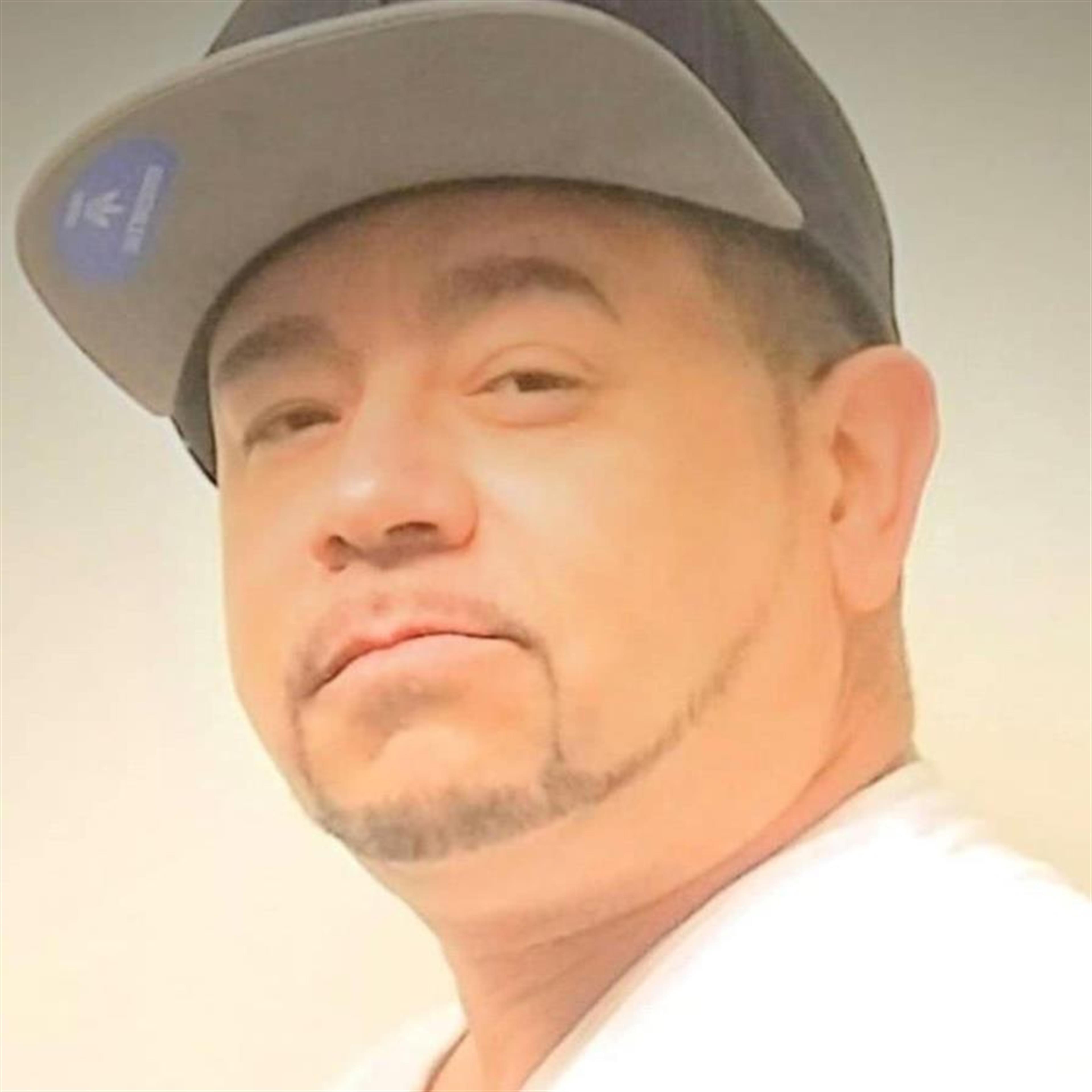 Roberto Baez's obituary picture