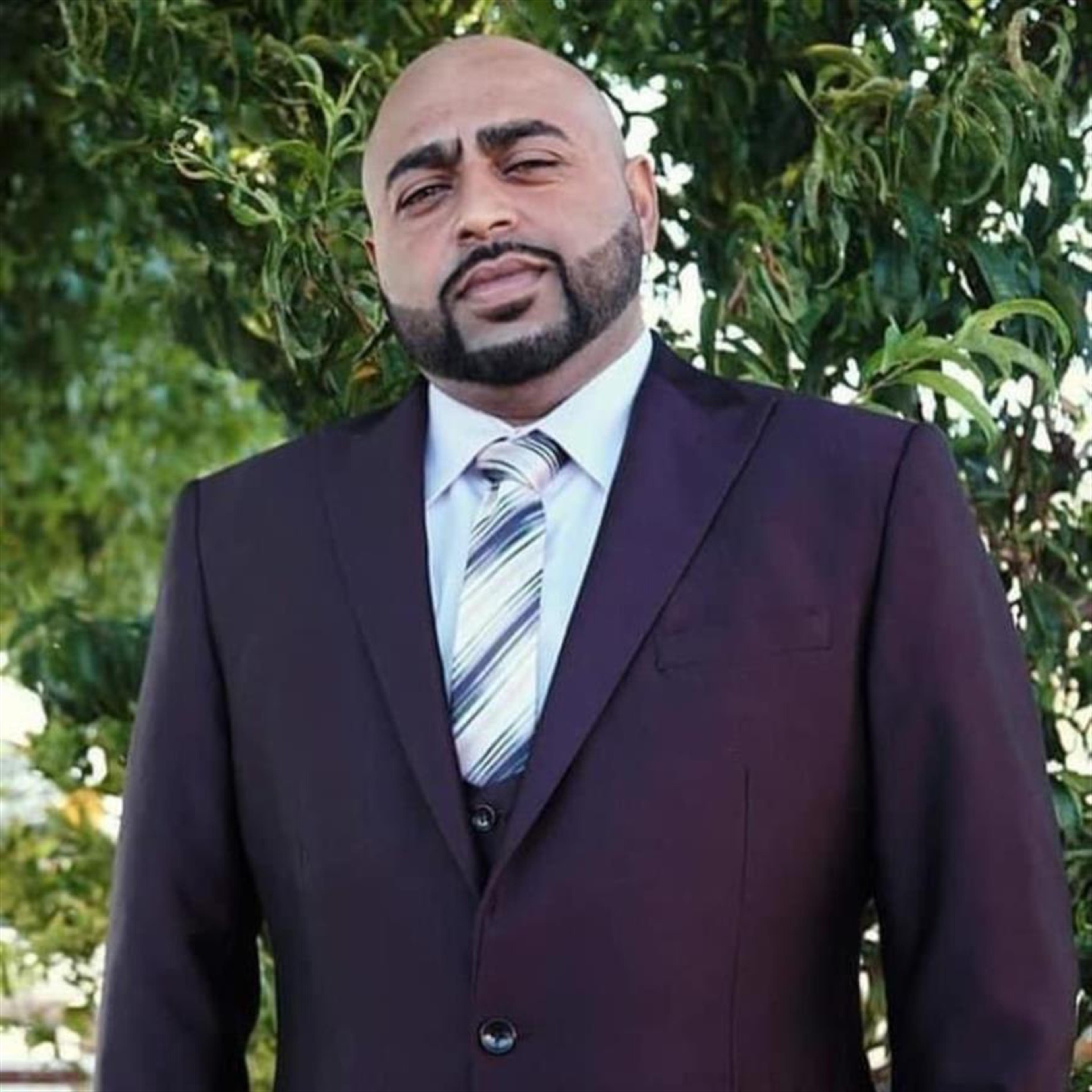 Mr. Raiznal Farzad Khalik