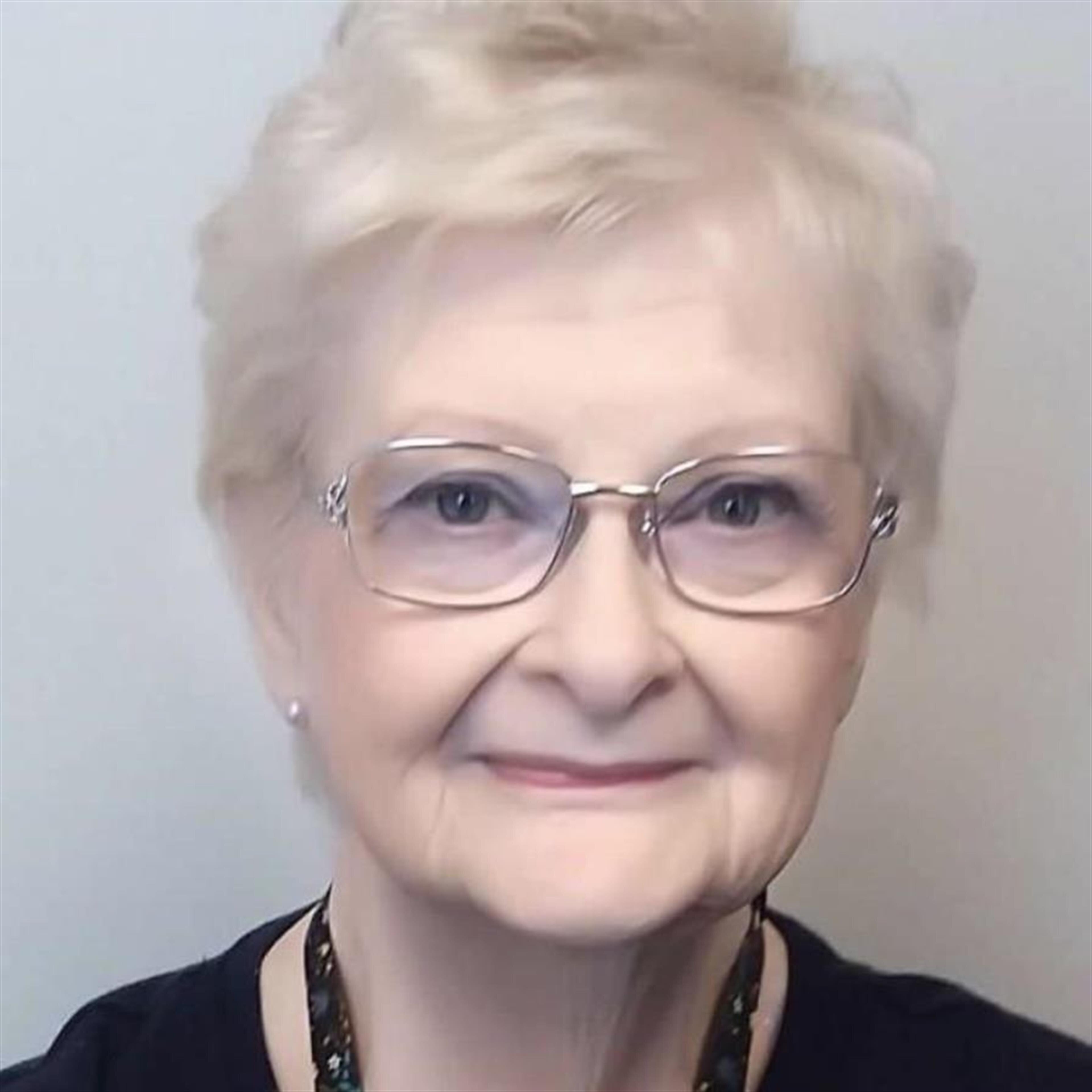 Donna Lee Bond
