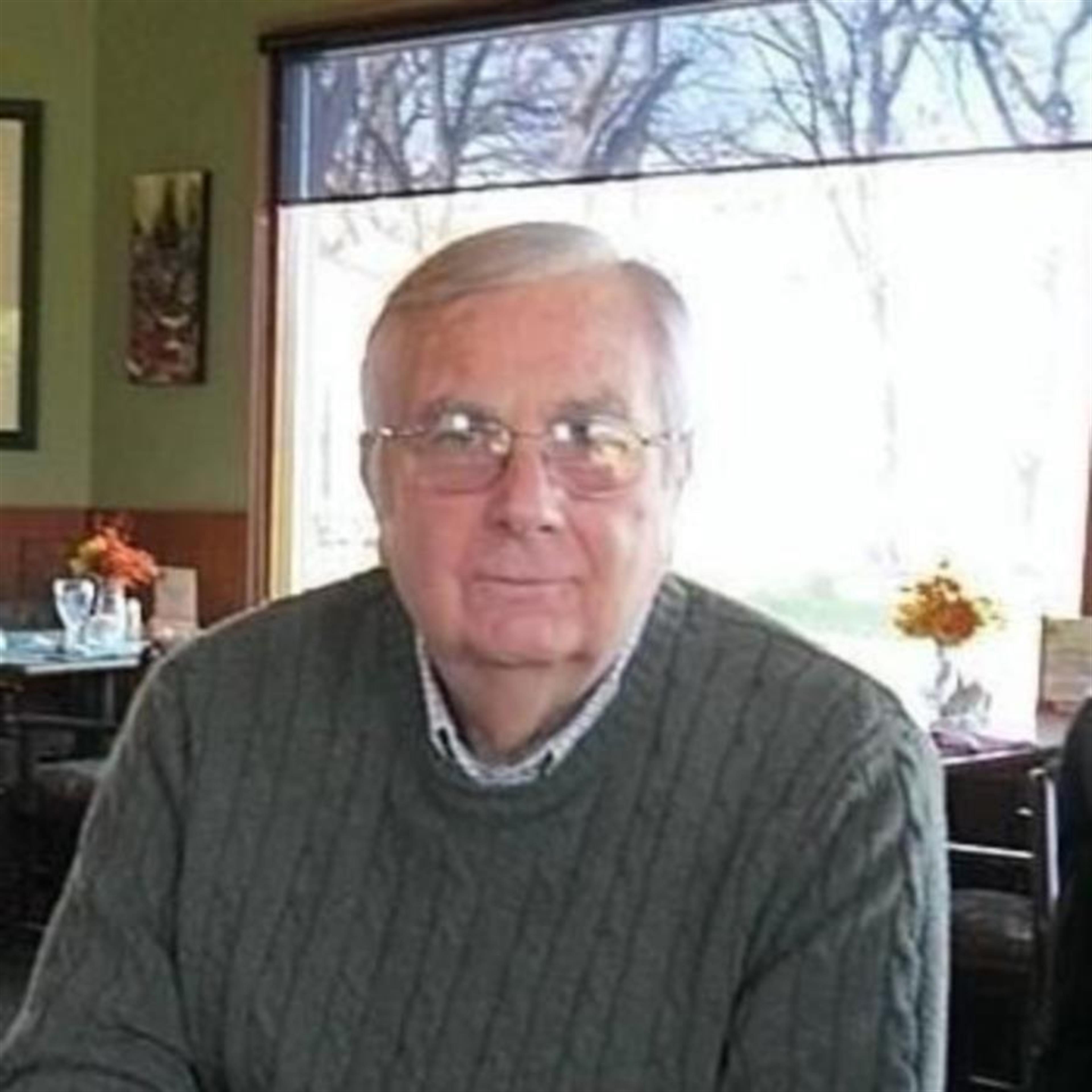 Richard L. Carstensen's obituary picture