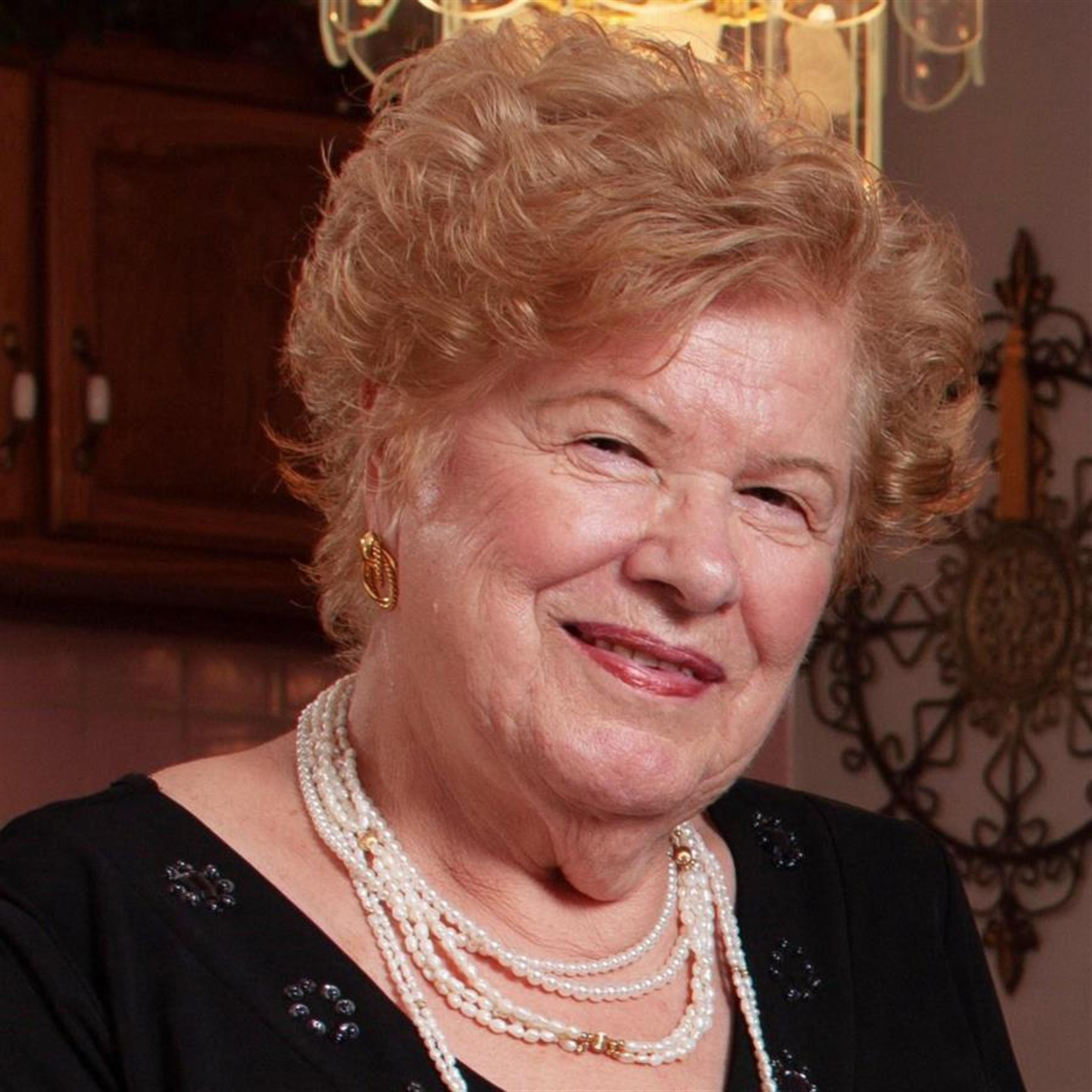 Florence (Karafile) Naum