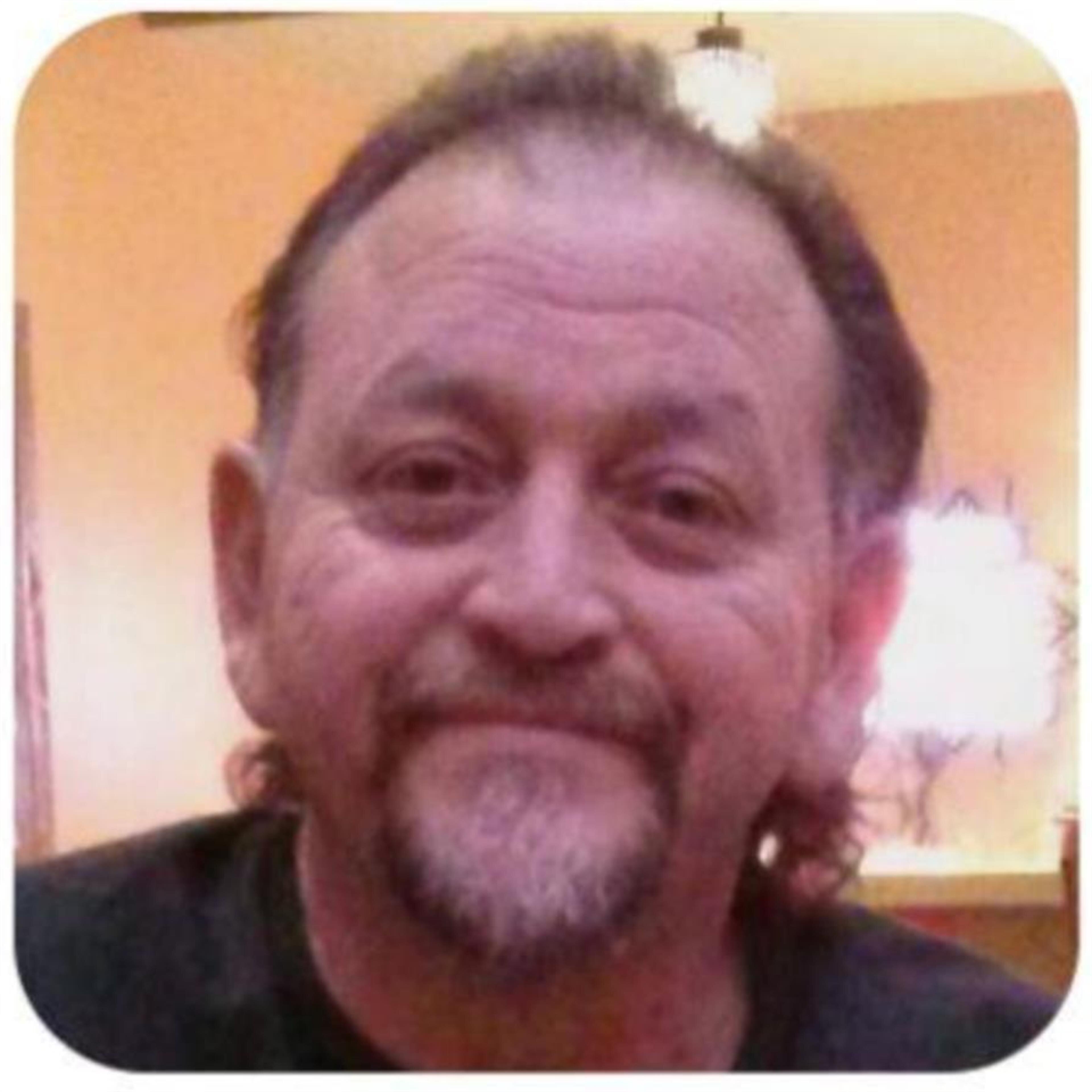 Kenneth Daniel De Hoyos