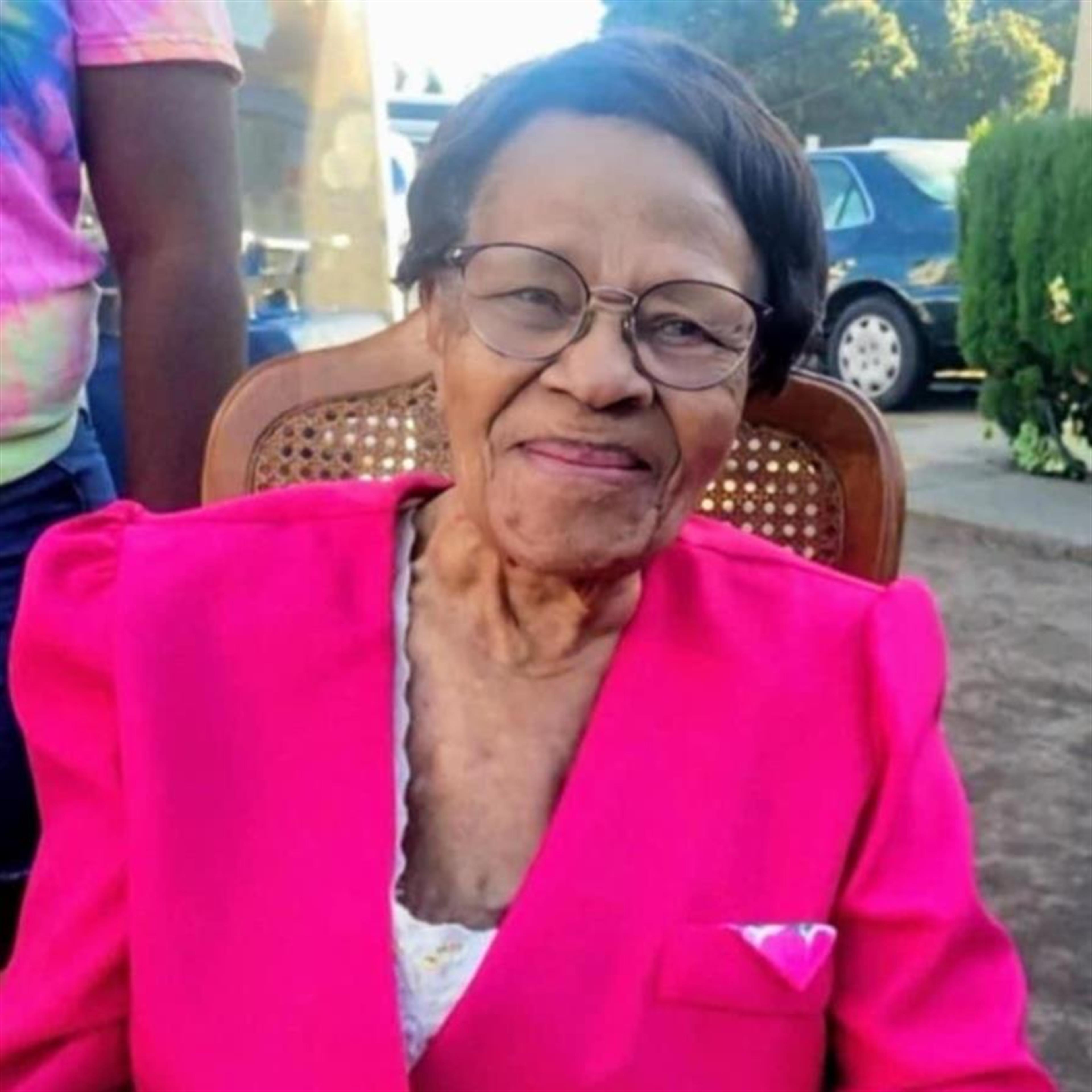 Atella Inez Brackman's obituary picture