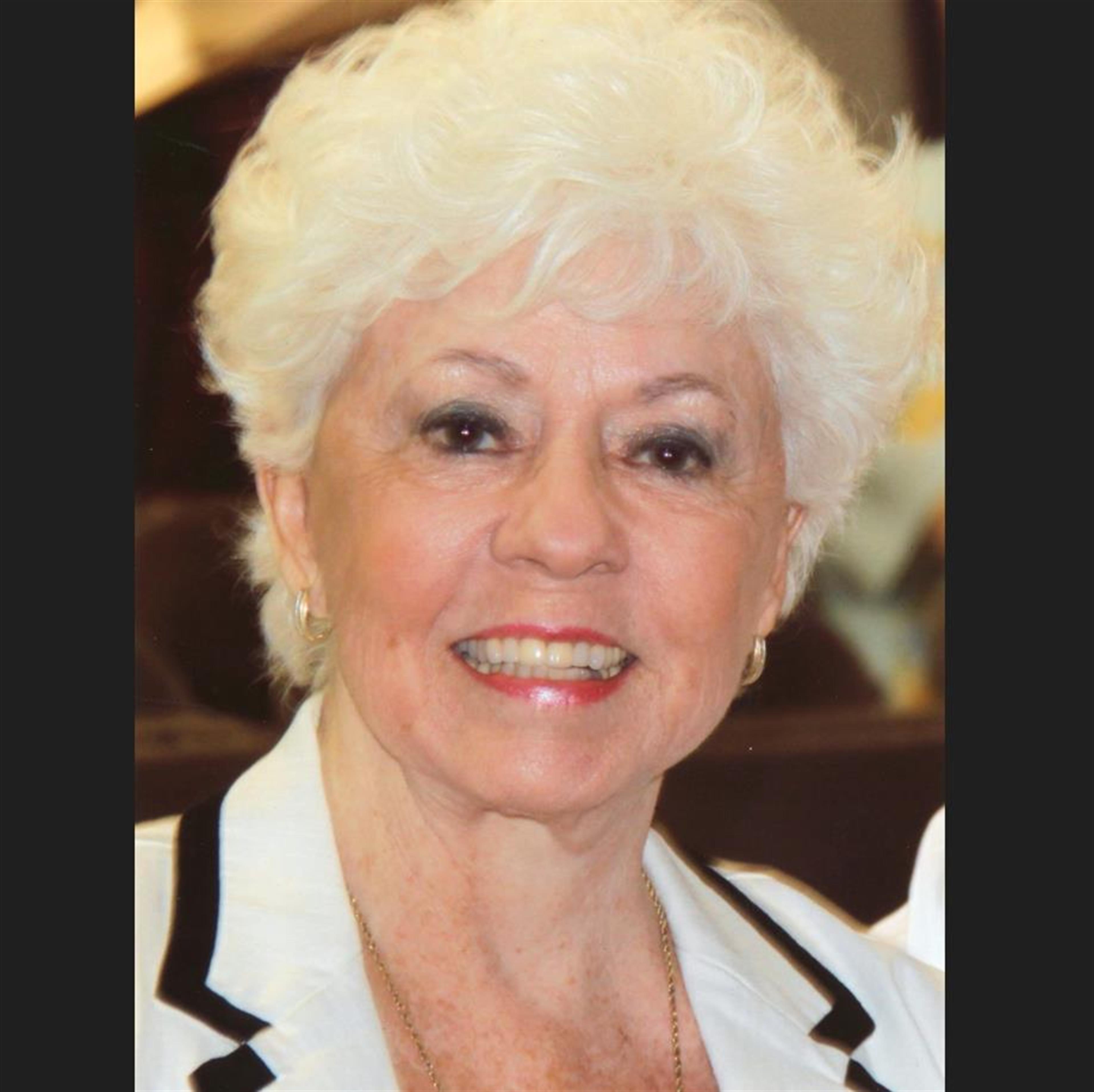 Donna Willett Wills' obituary picture