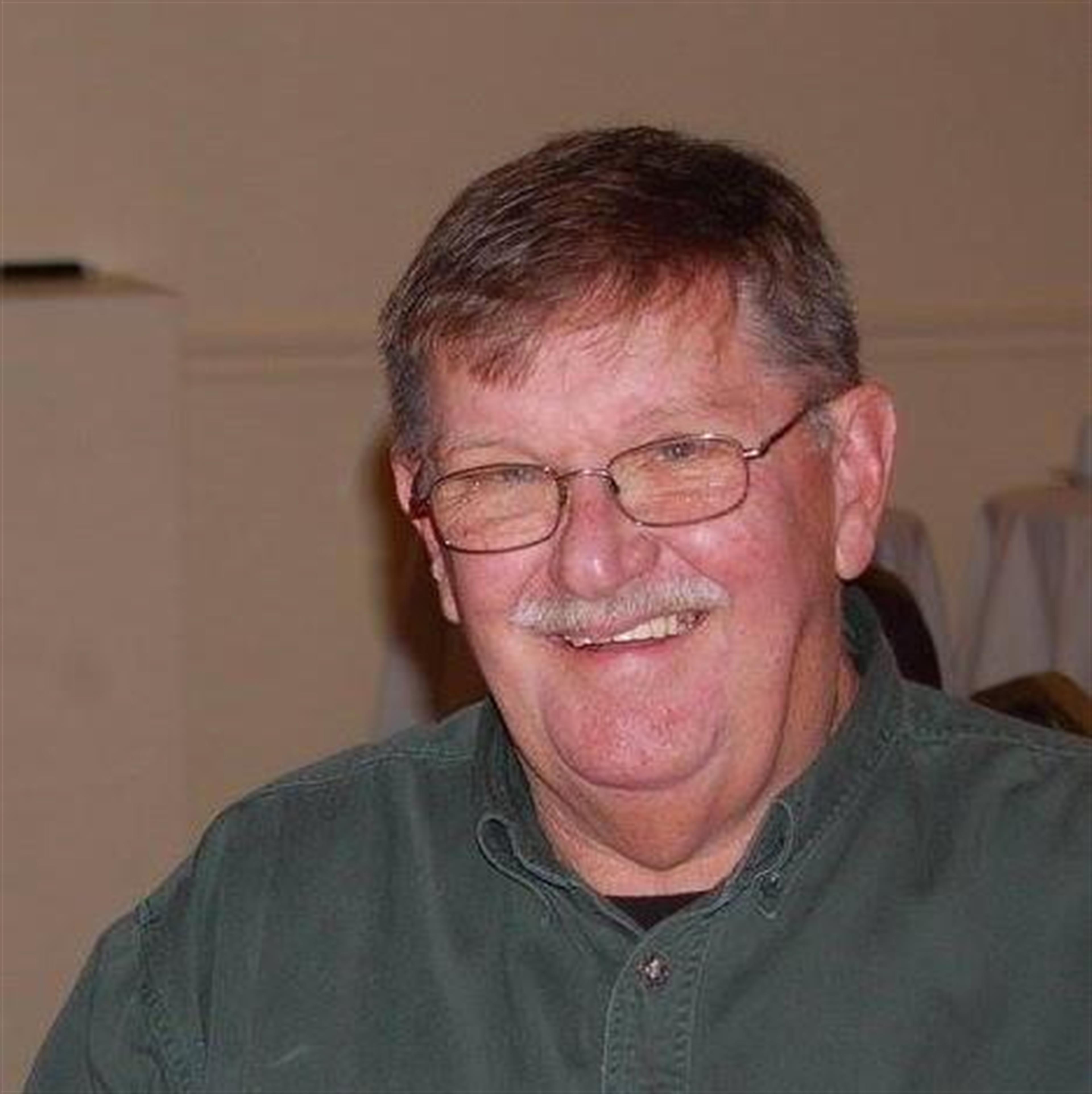 Robert "Tom" Thomas Hintermeister's obituary picture
