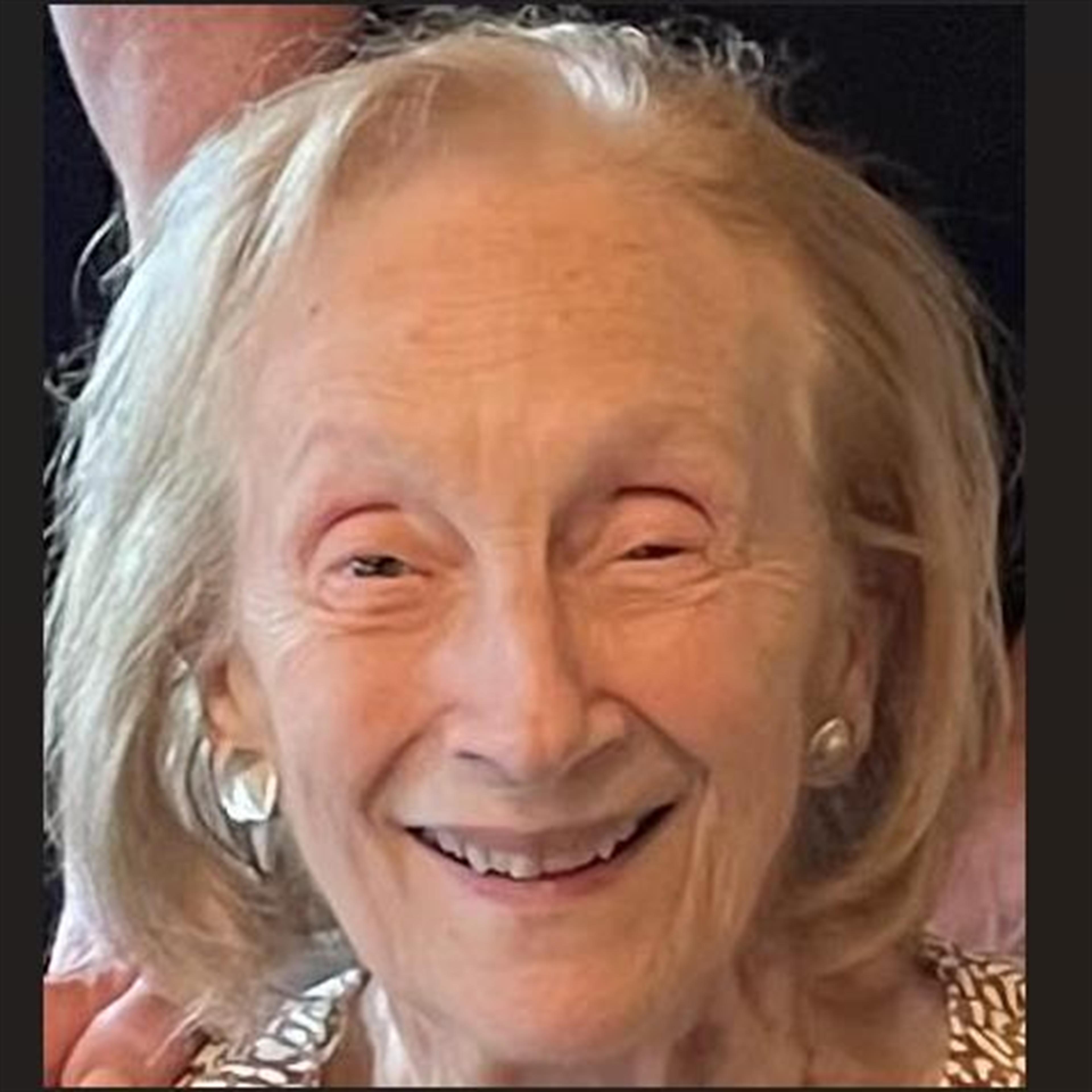 Elaine J Simon