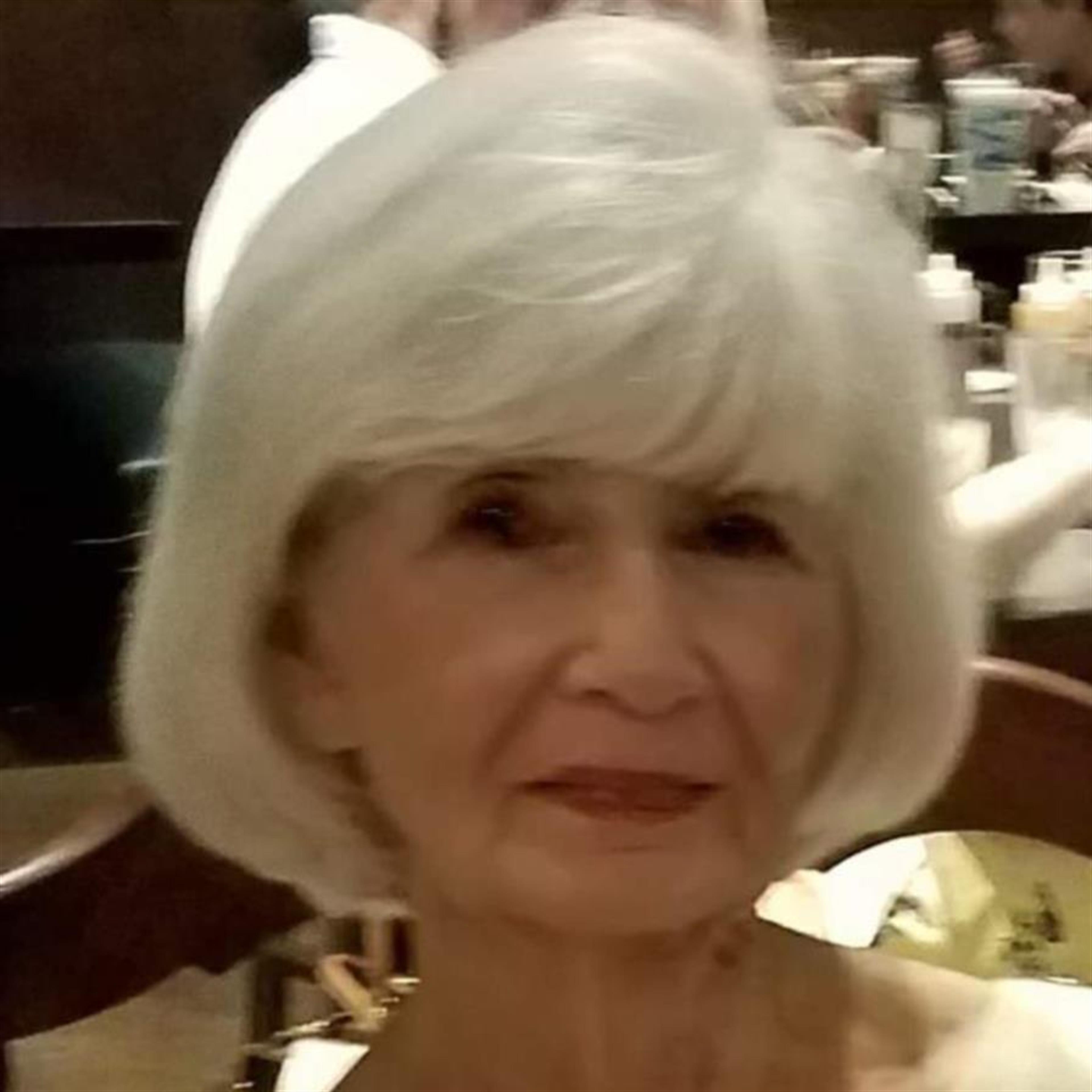 Nelia Rowena Betz