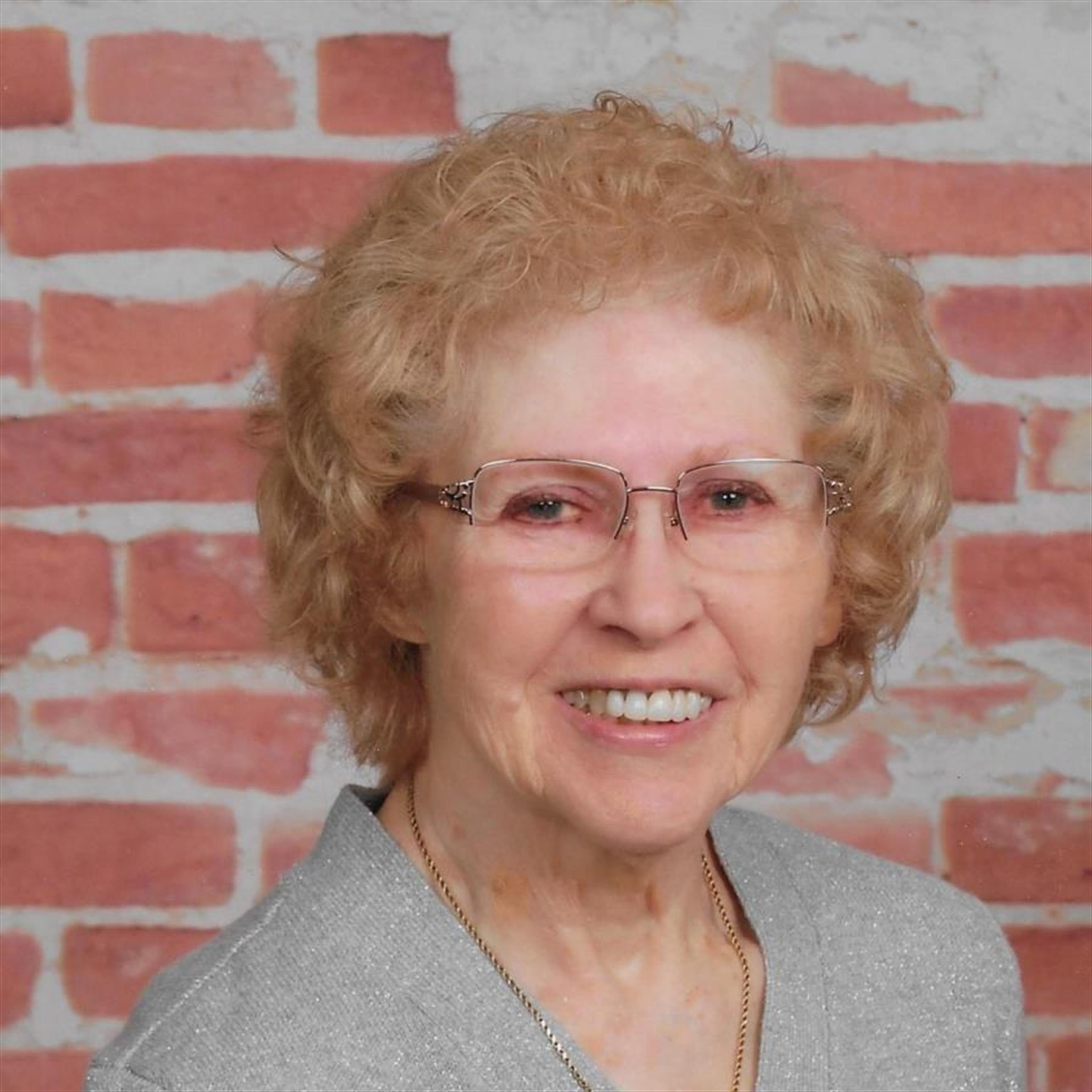 Marilyn Joan Barnett's obituary picture